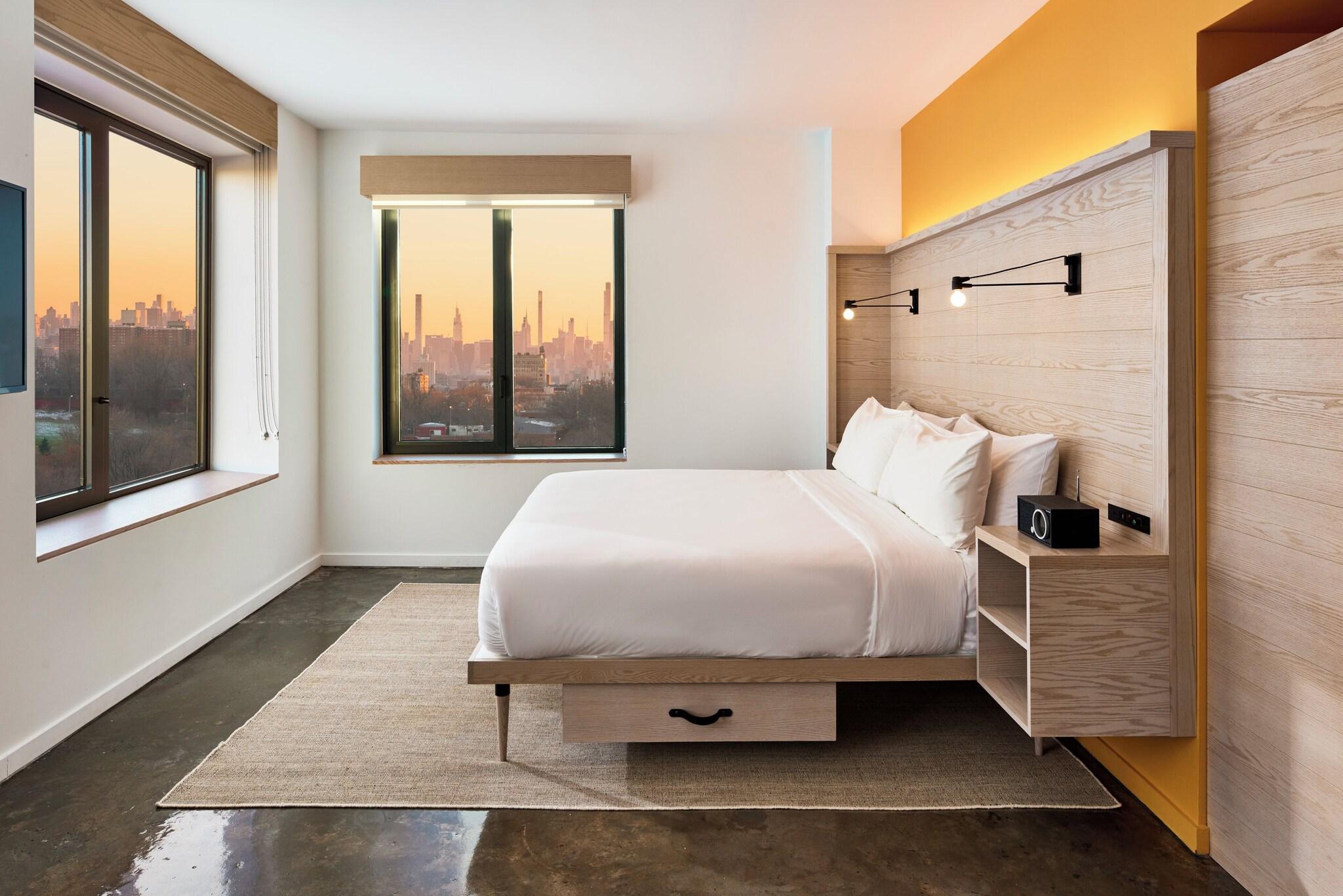 Studio King Size Bed