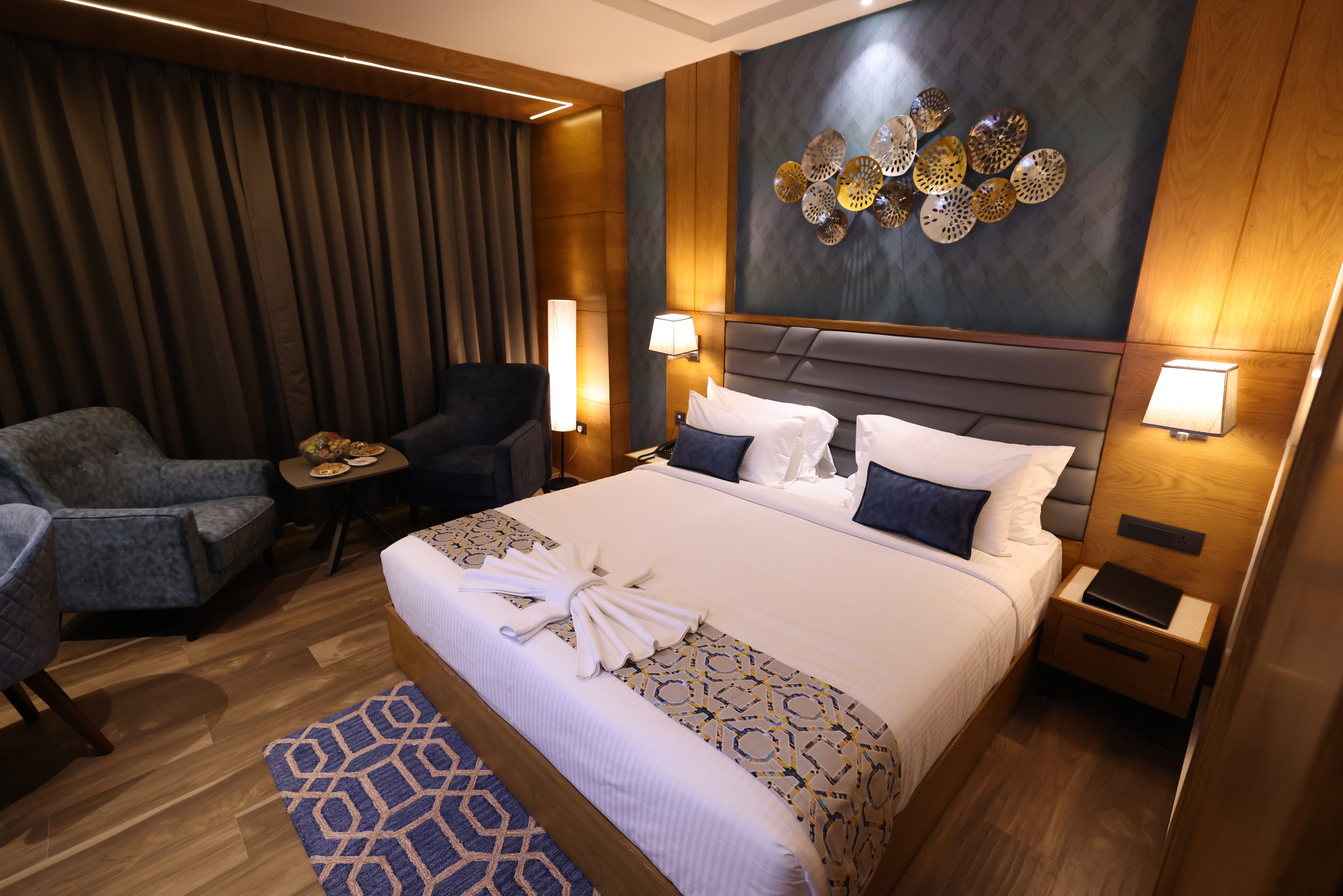 Double Deluxe King Bed