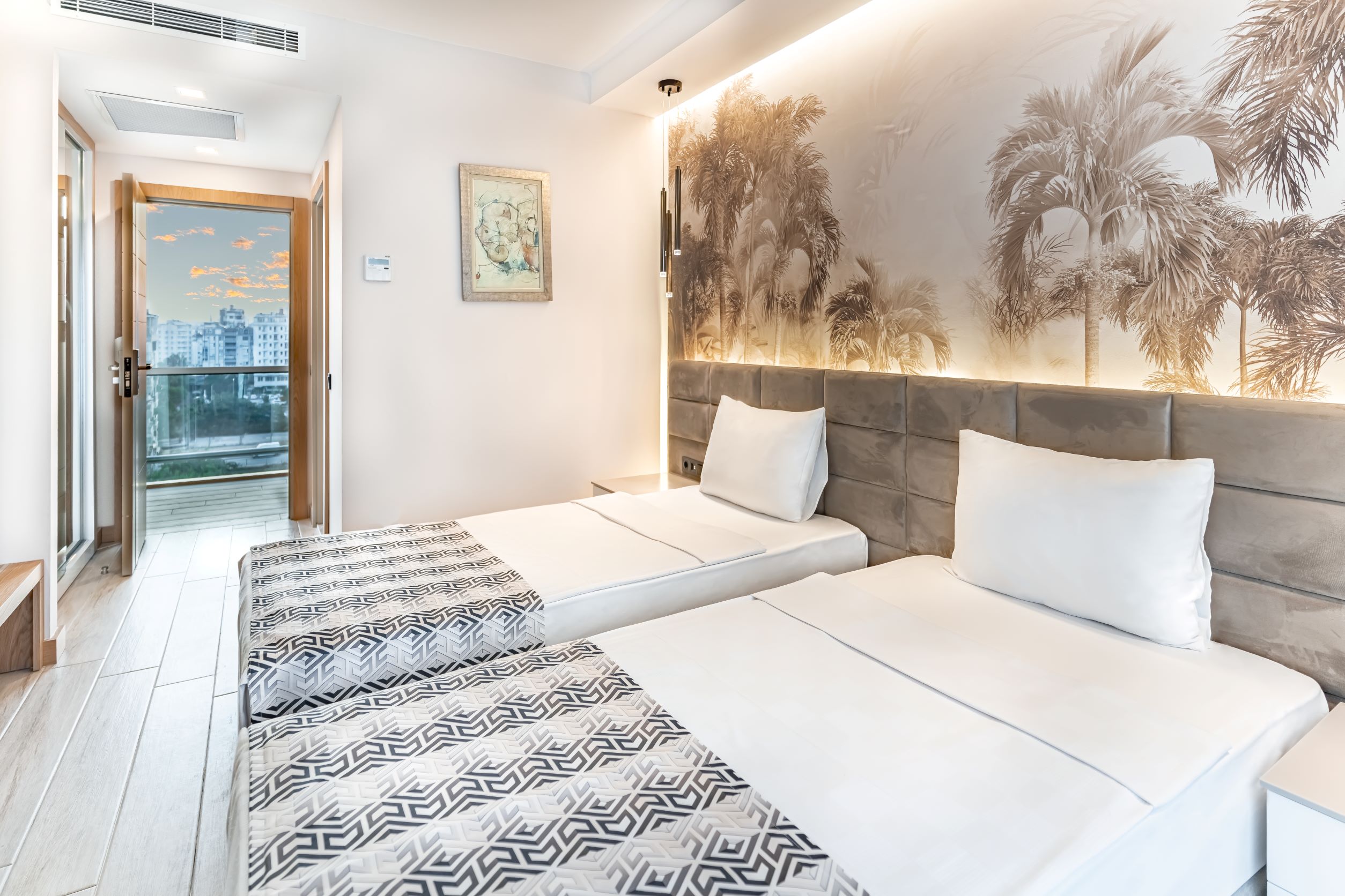 Double or Twin Side Sea View