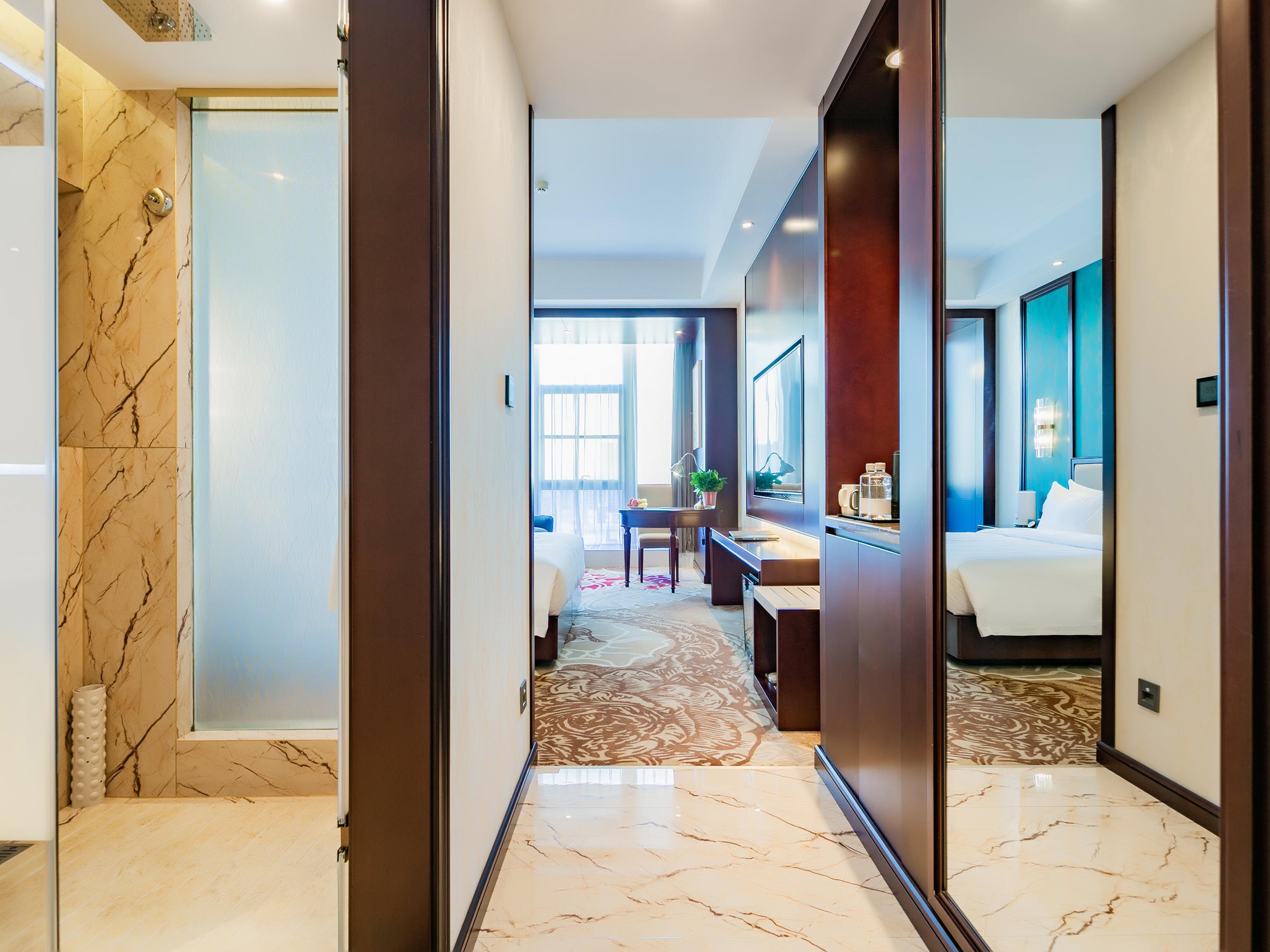 Double Inner-superior