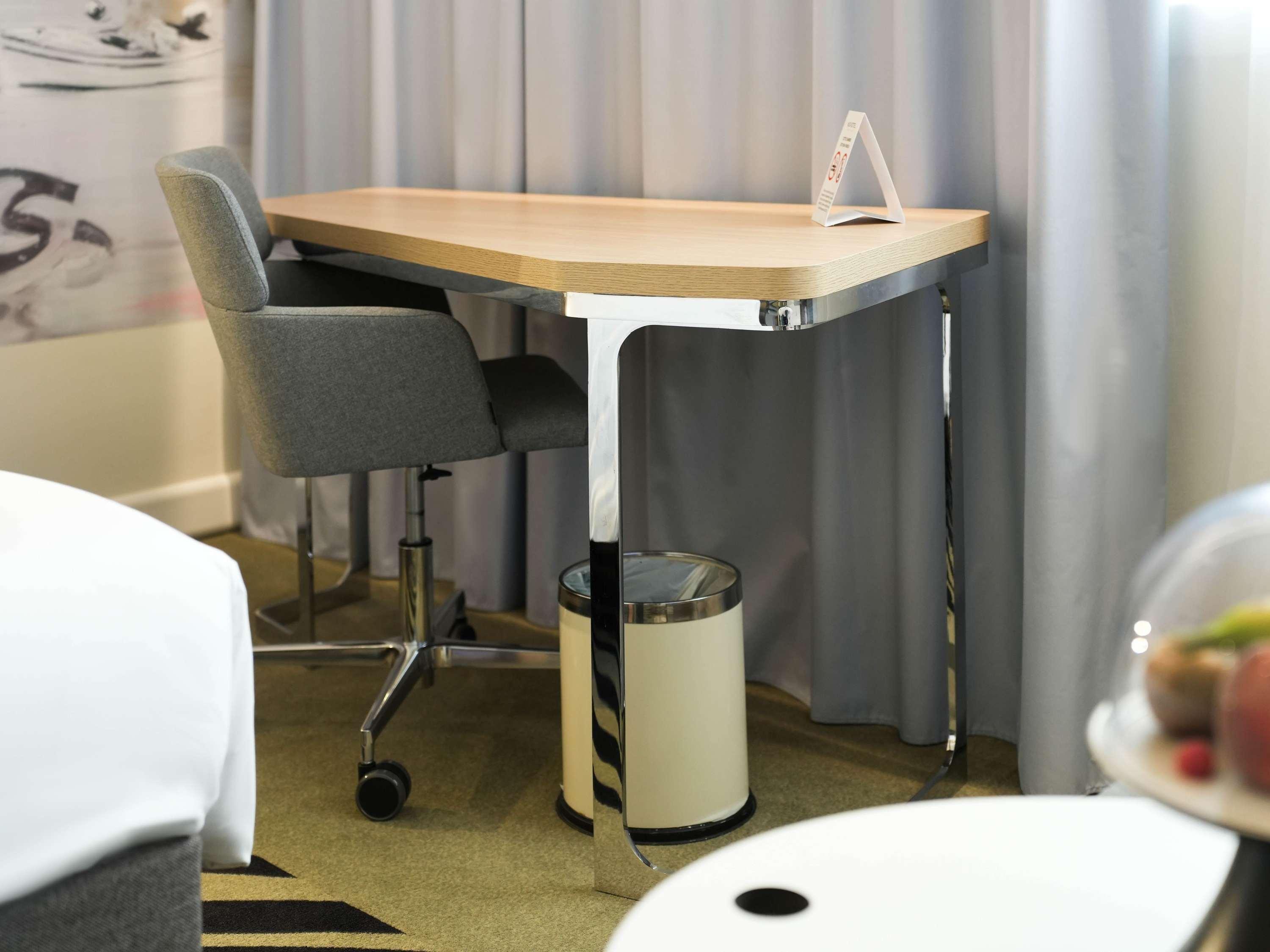 Double Executive King Bed