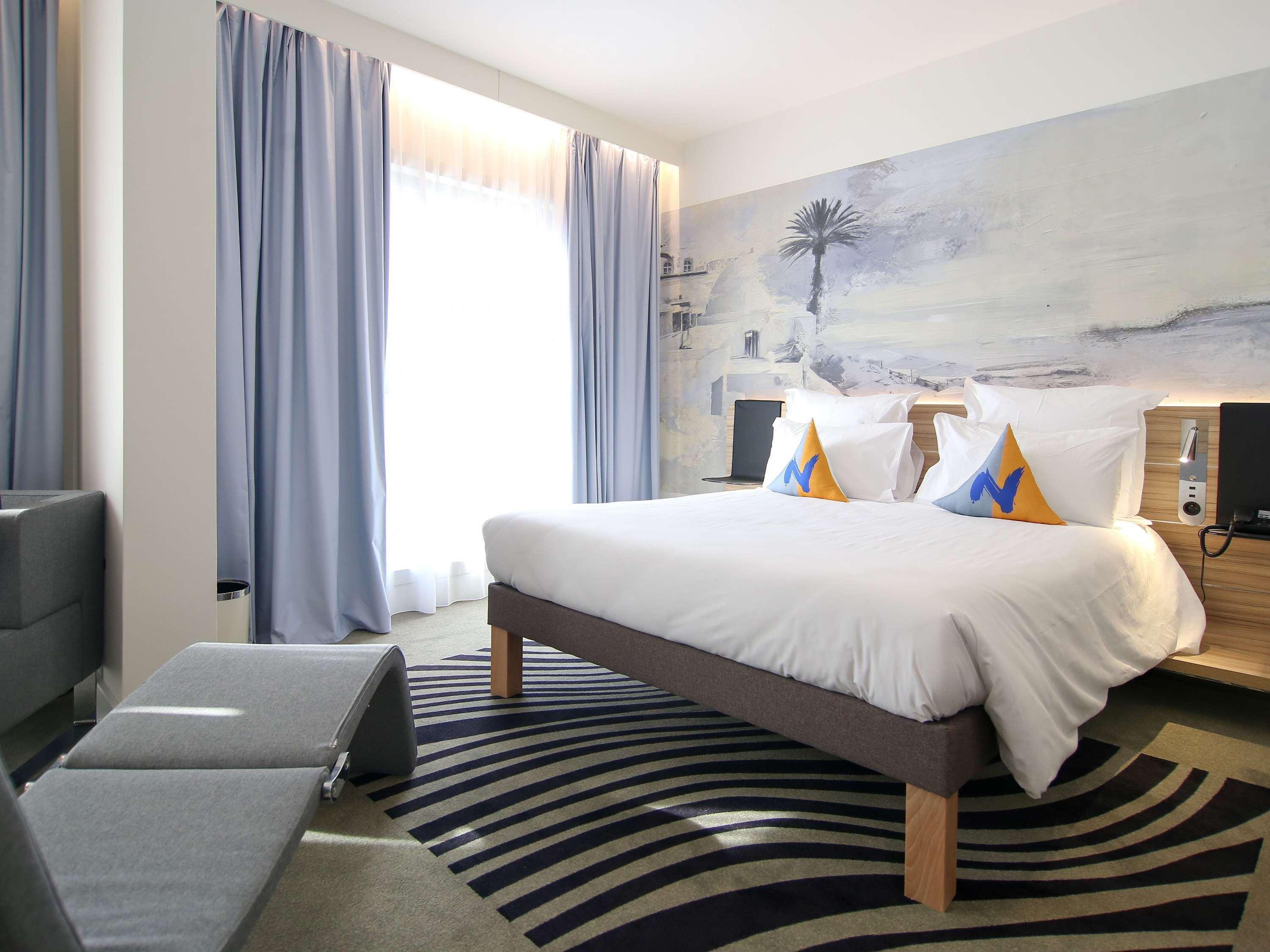 Double Classic Double Bed