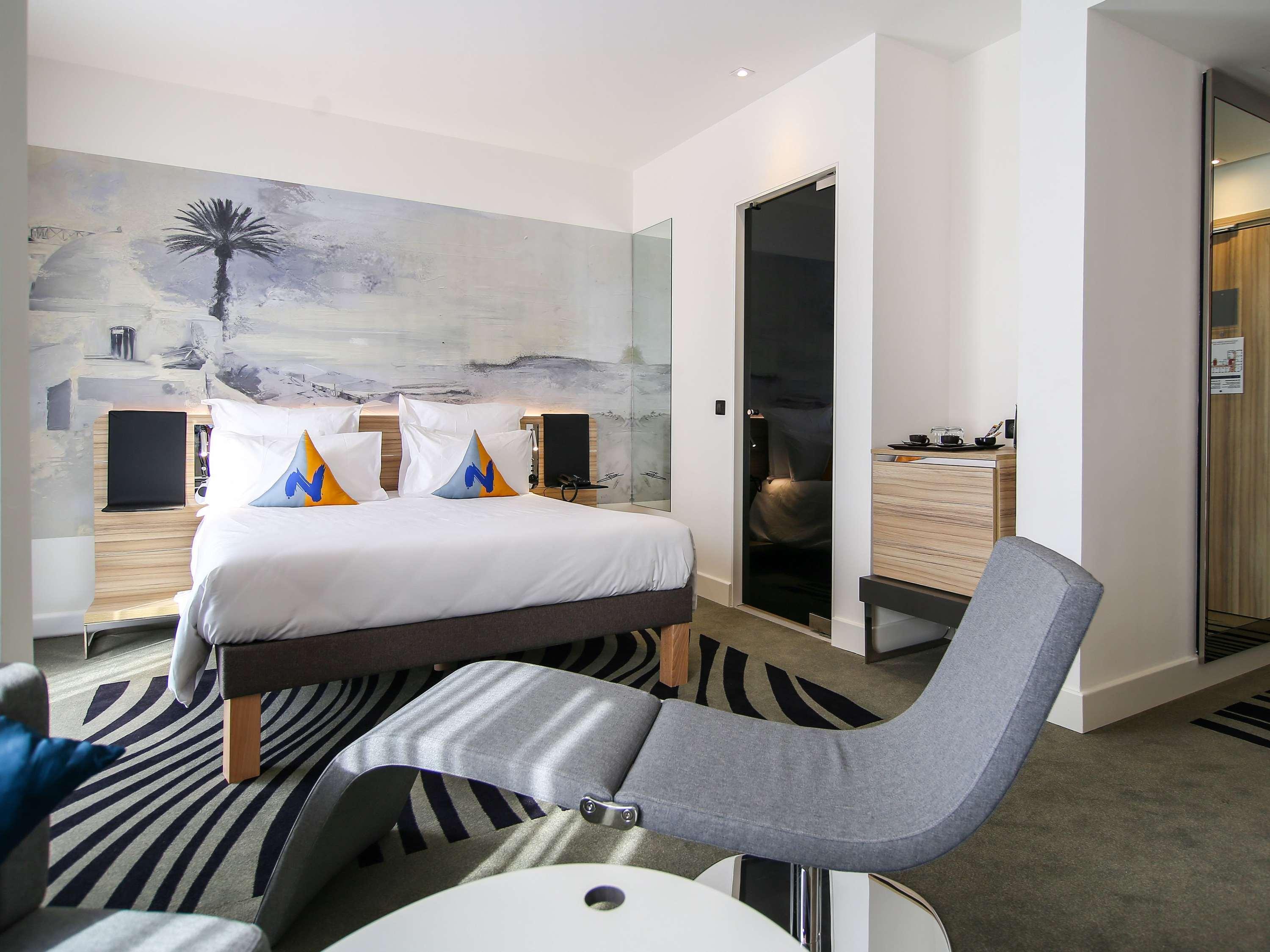 Double Classic Double Bed