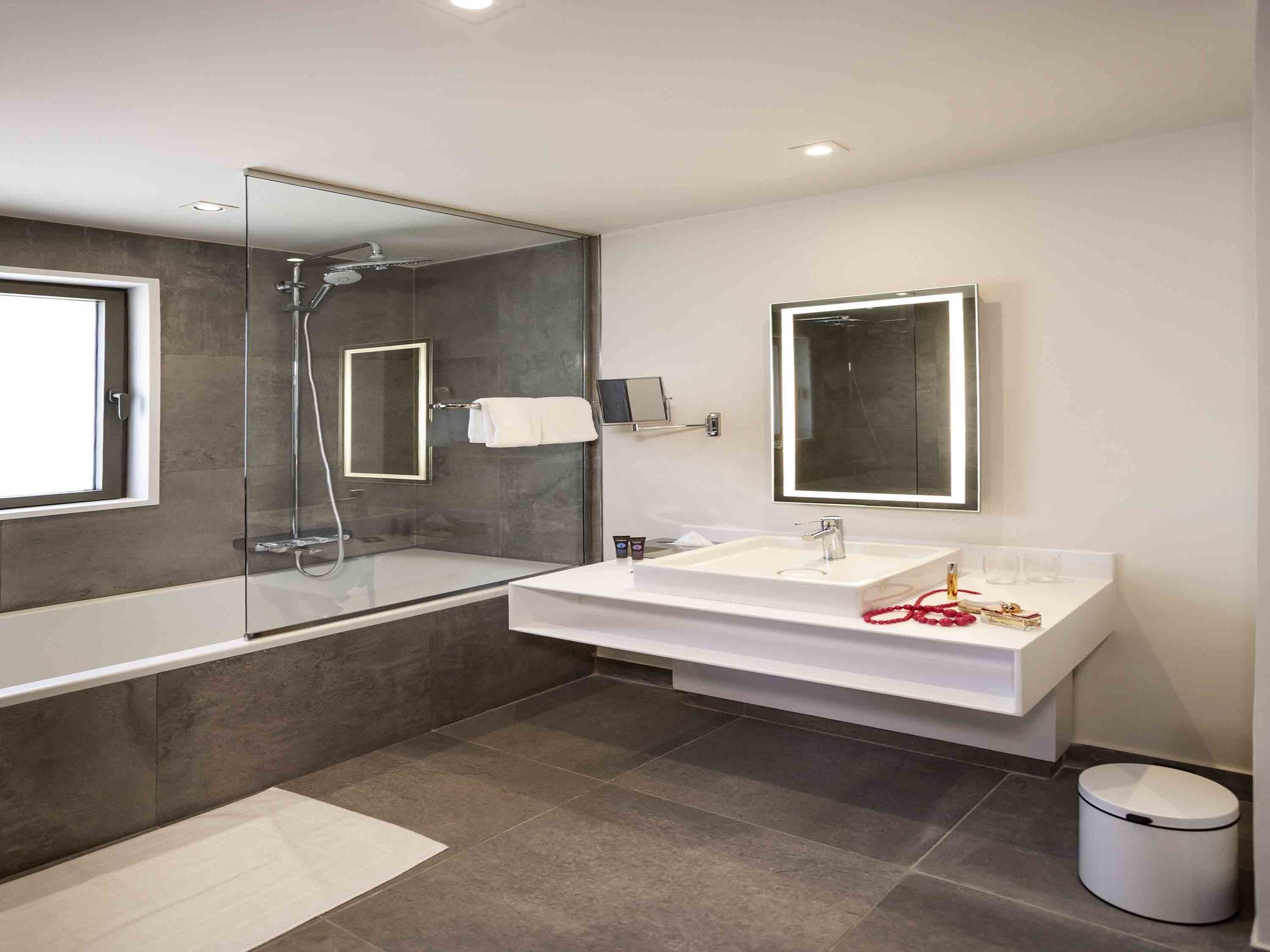 Double Executive King Bed