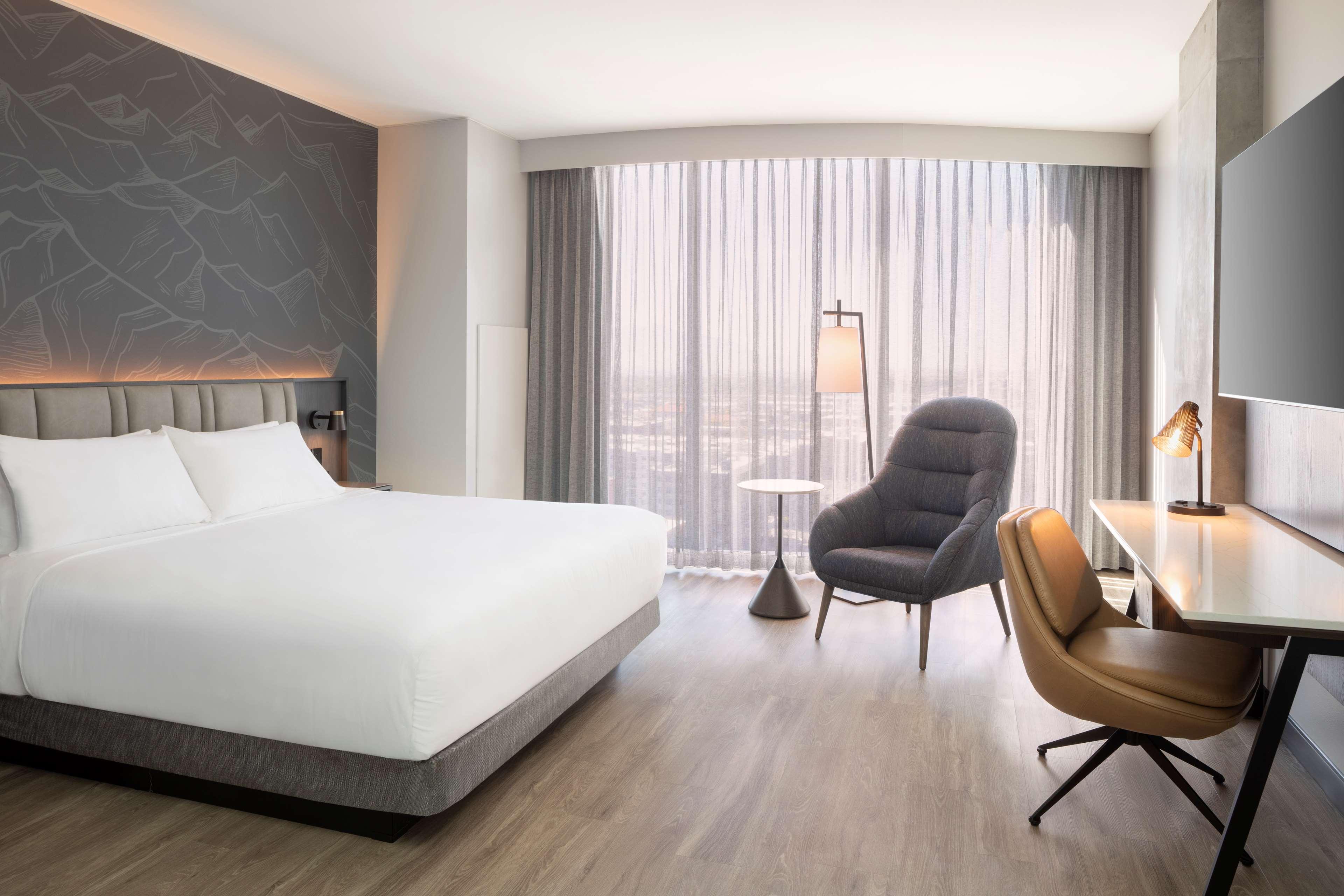 Double Club King Bed