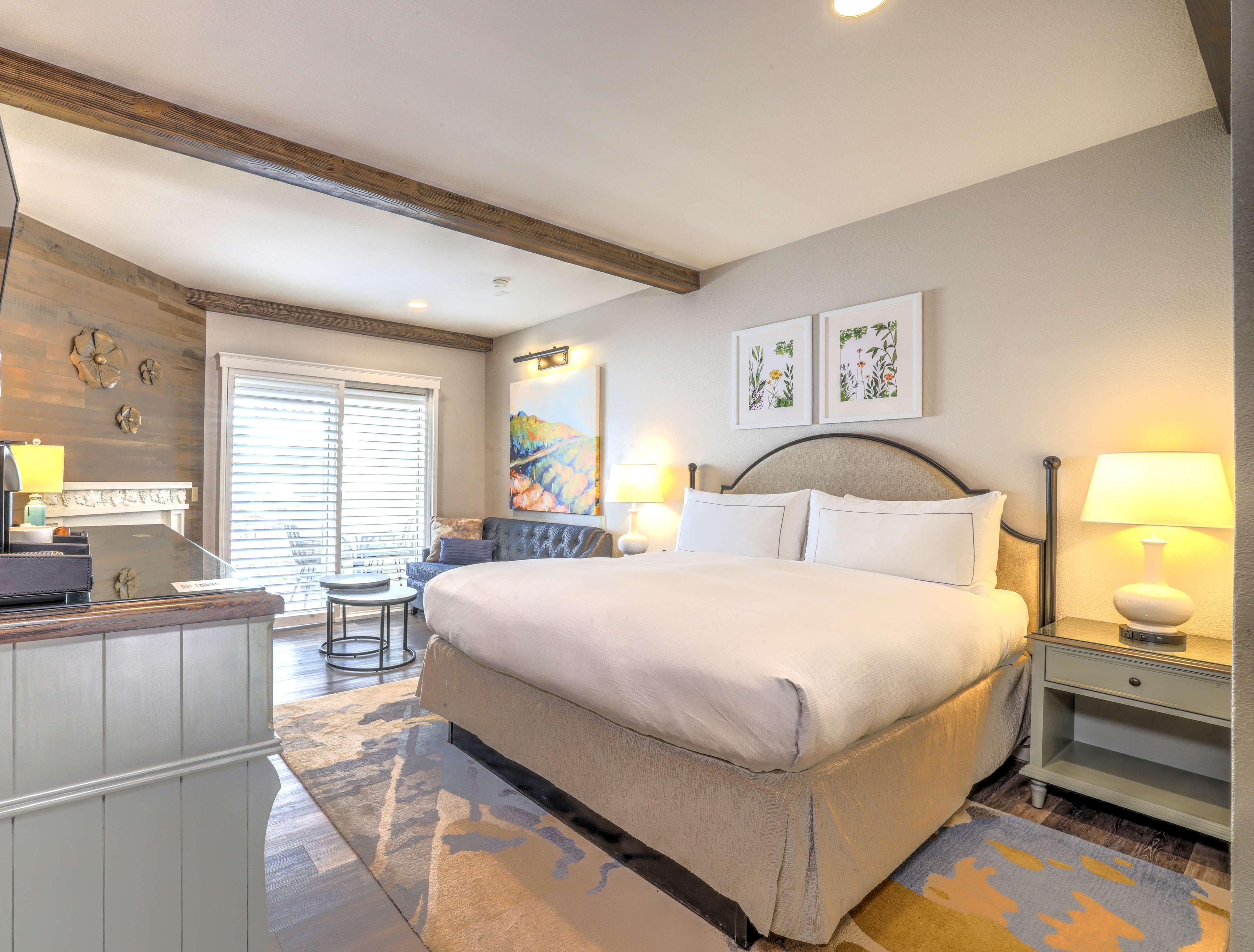 Double King Size Bed