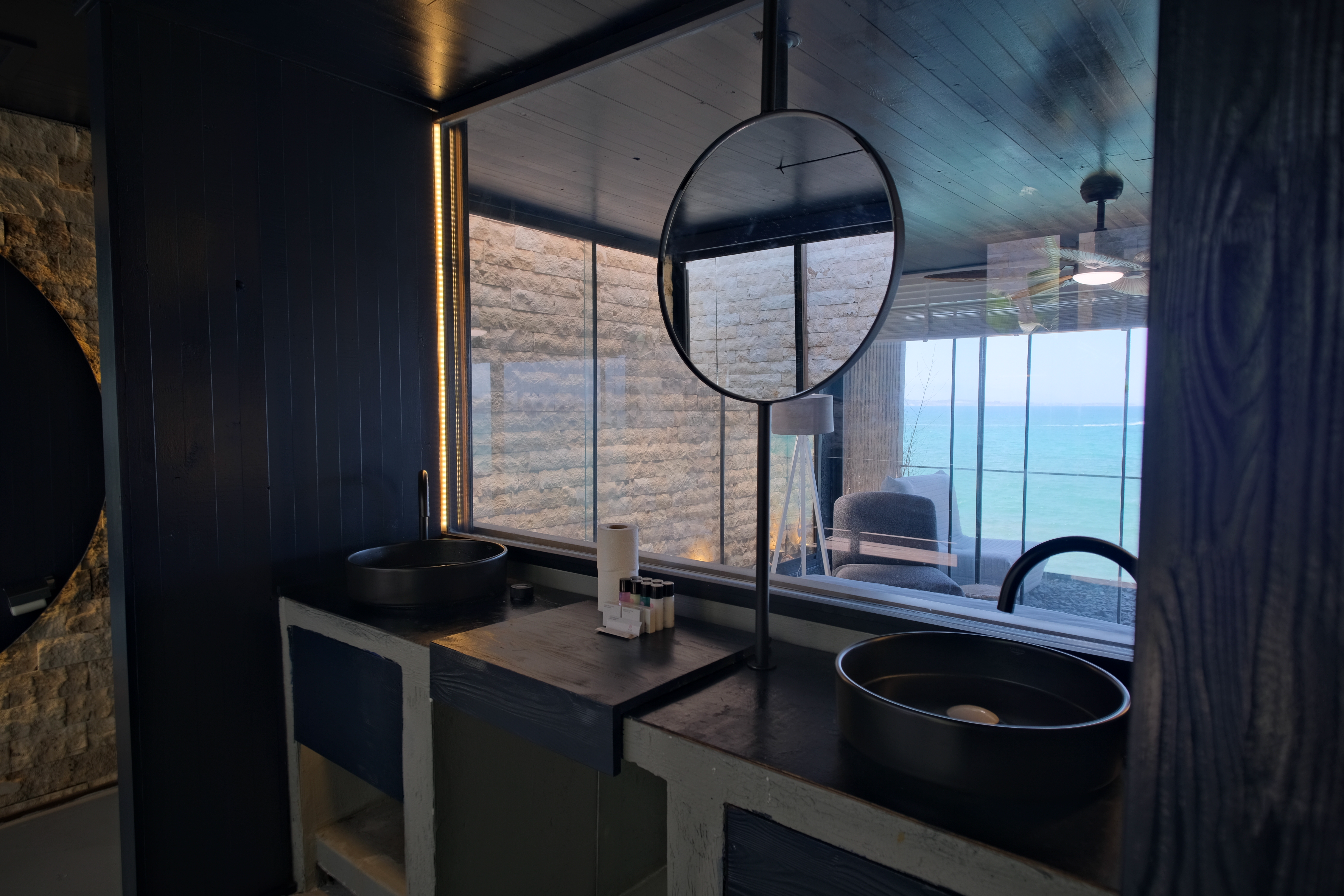 Junior Suite Accessible