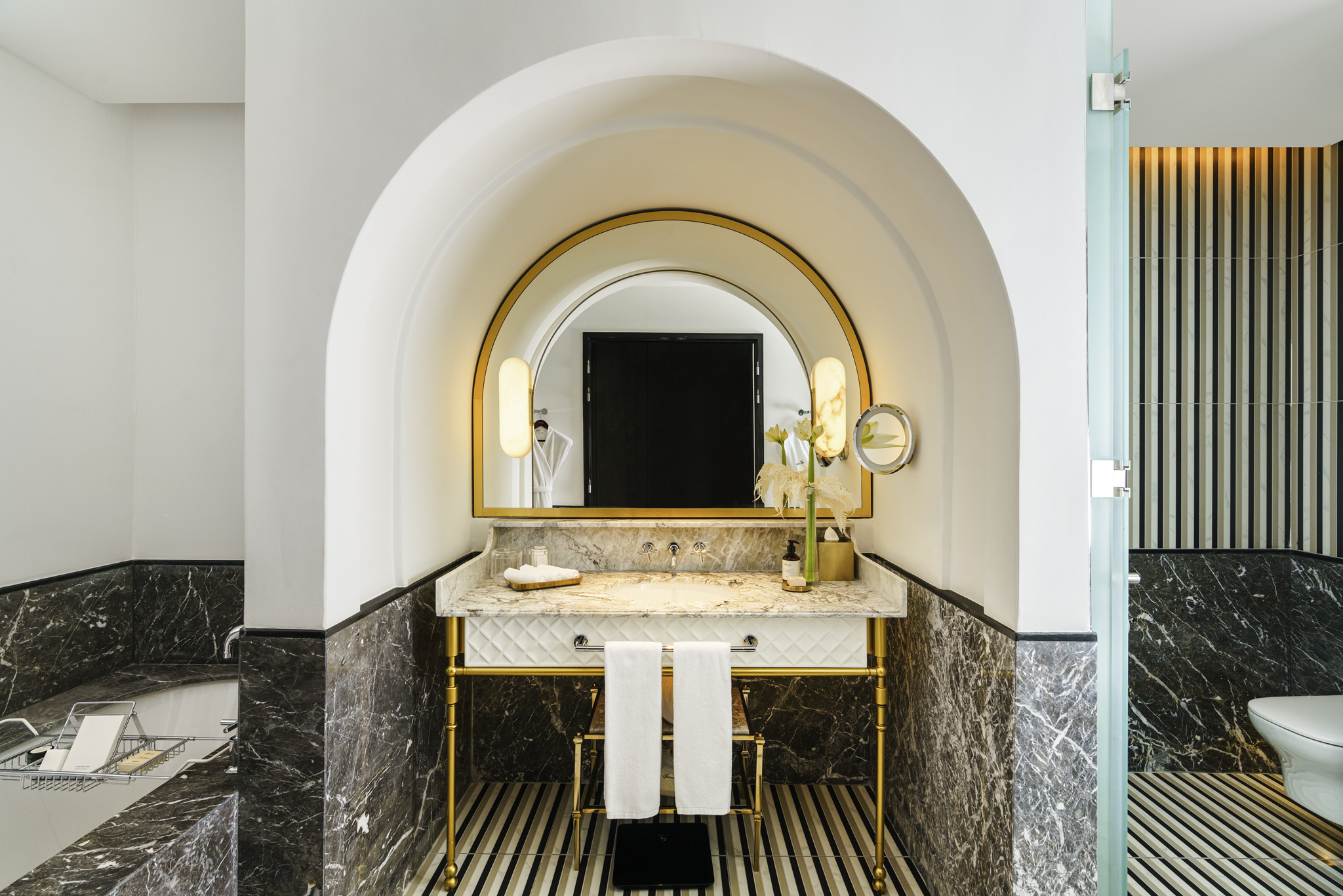 Double King Size Bed