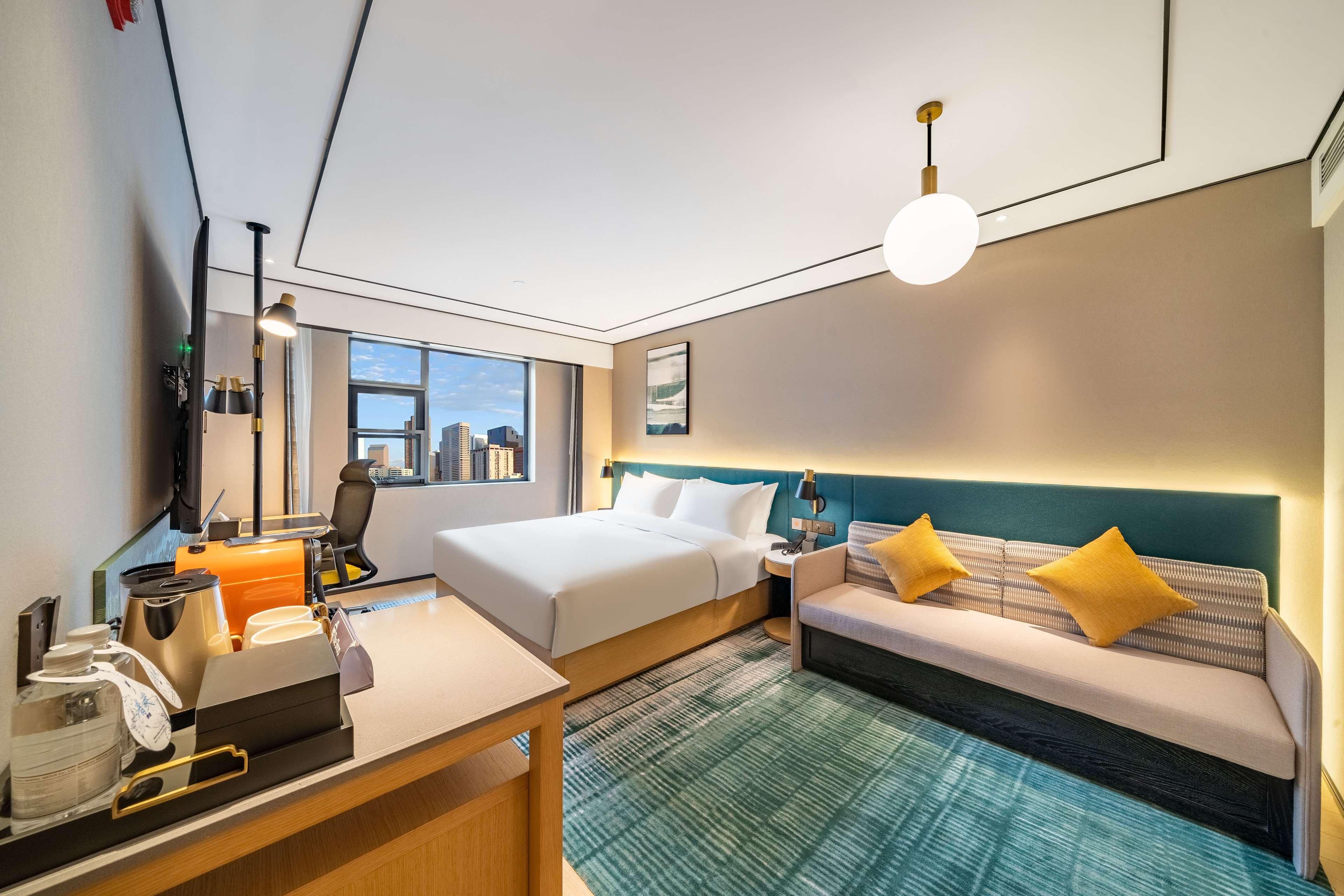 Double Accessible King Size Bed