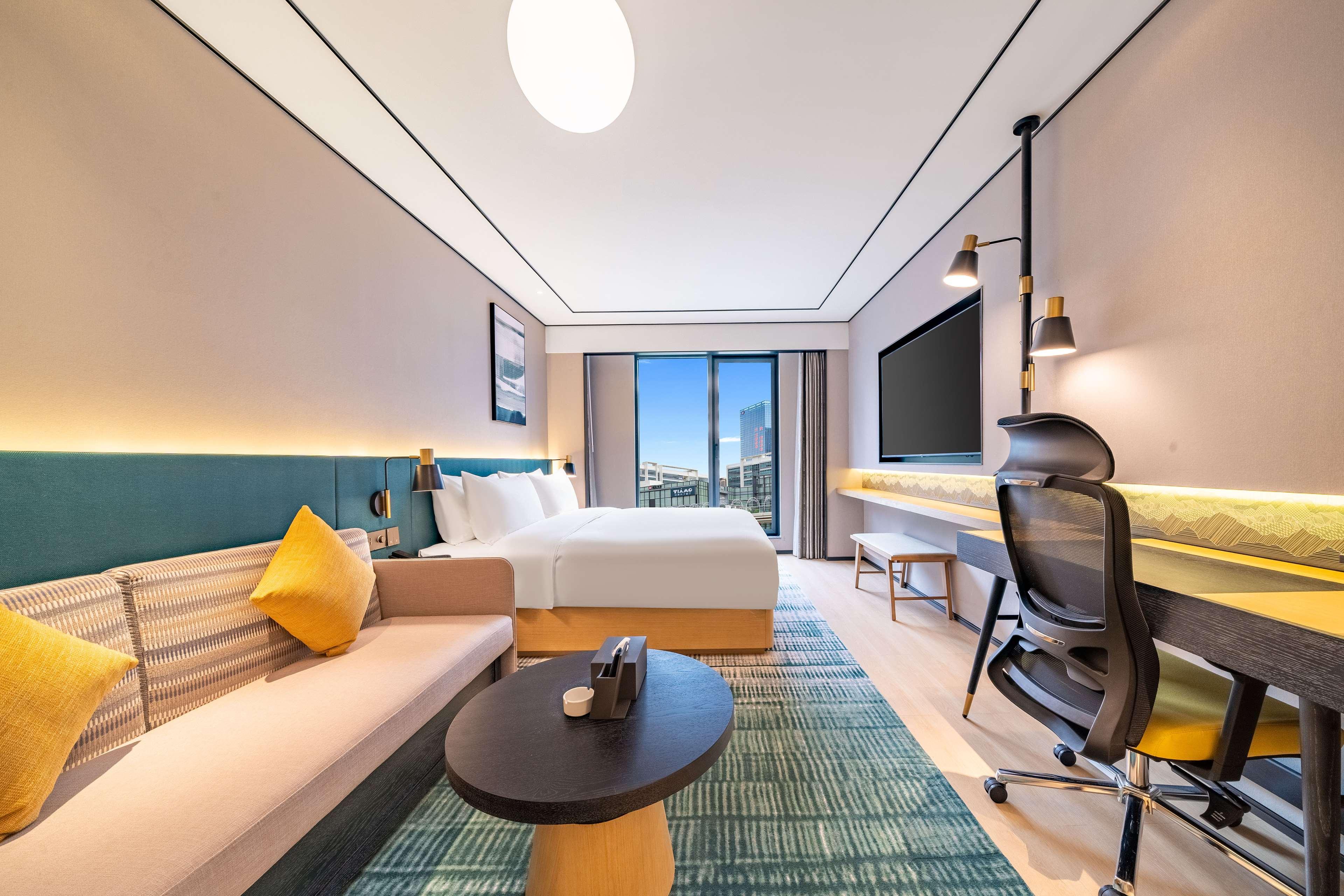 Double Superior King Bed