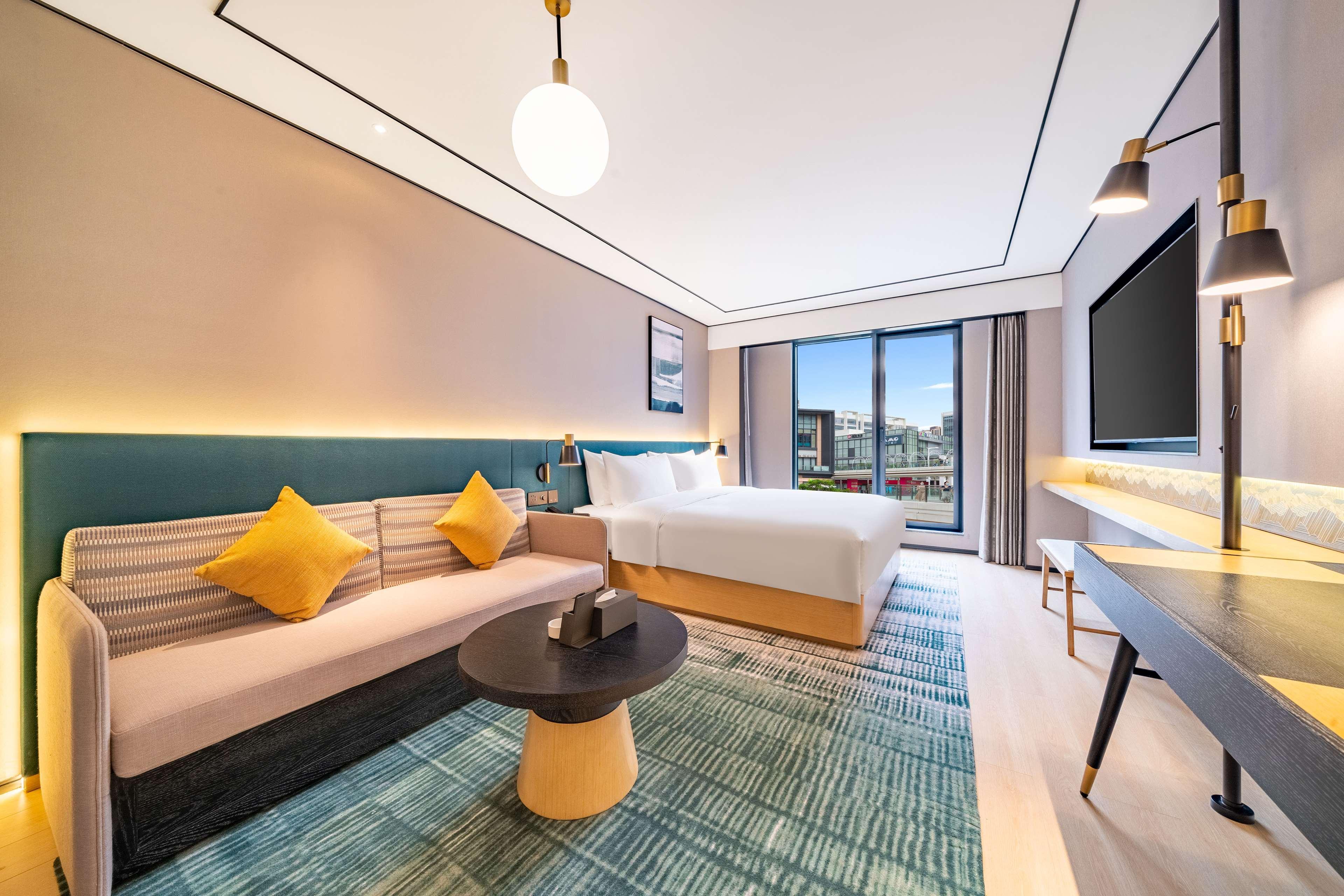 Double Superior King Bed