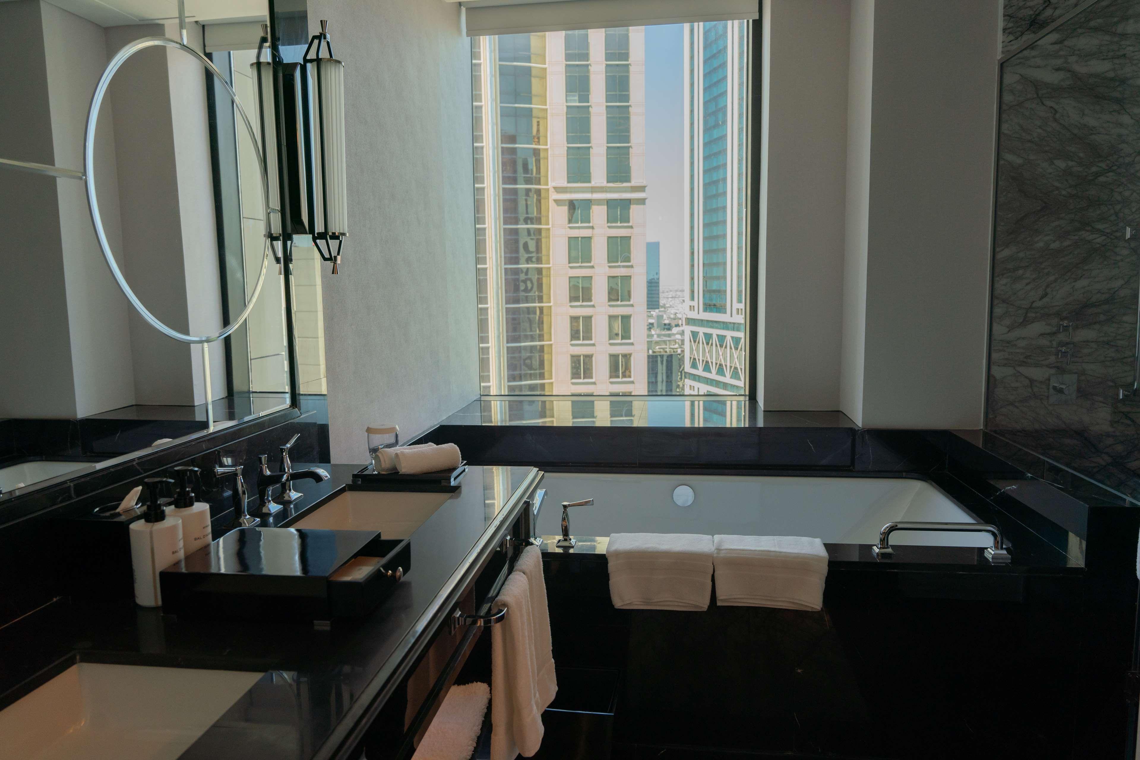 Studio King Size Bed