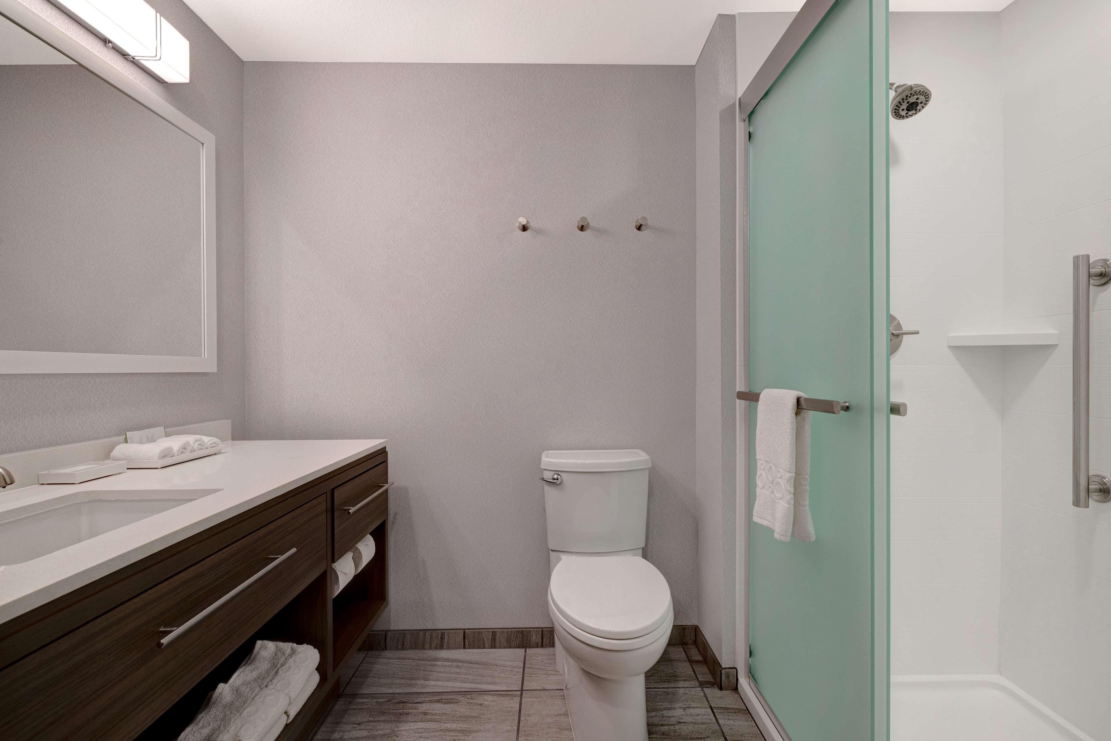 Studio King Size Bed