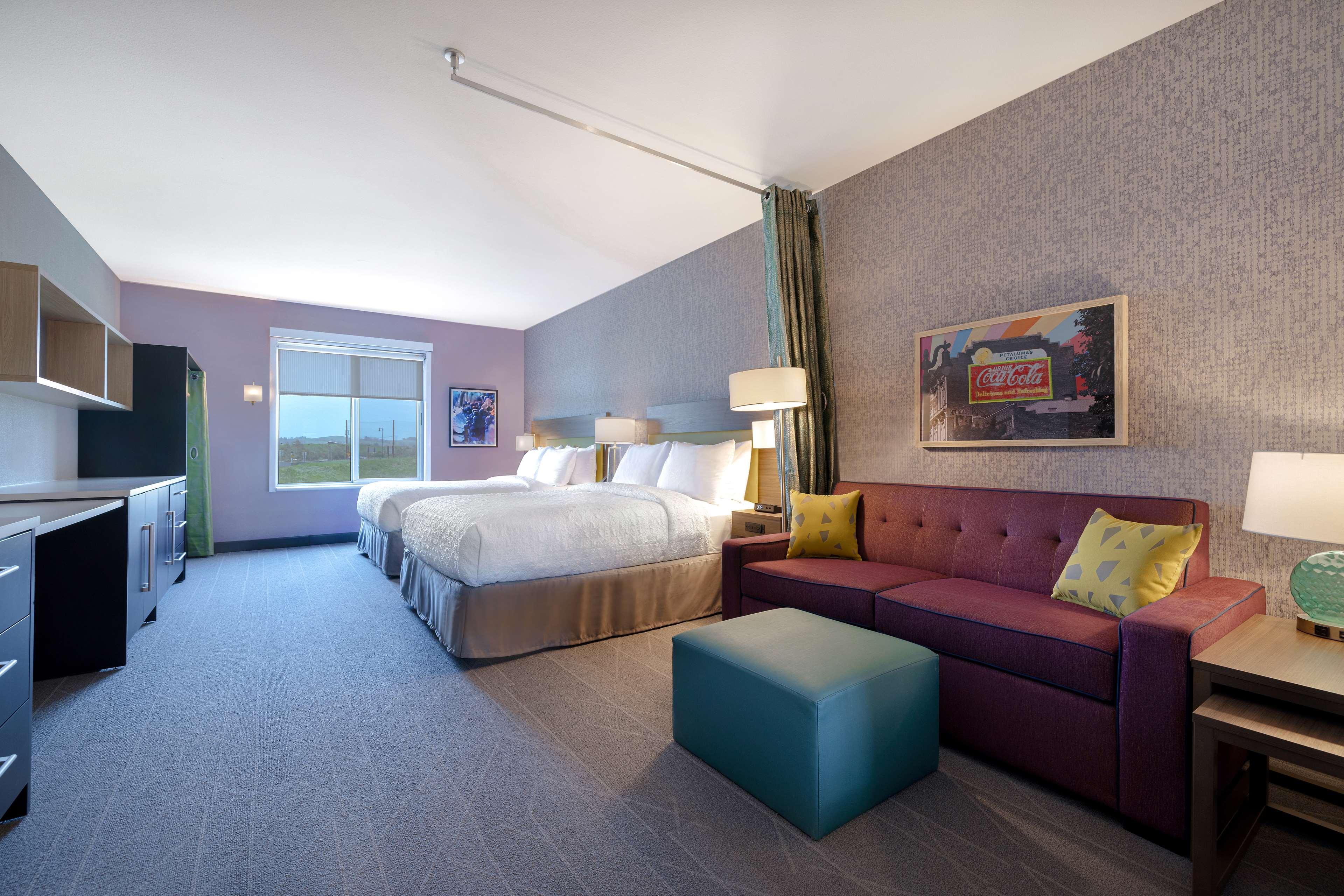 Studio Accessible-two Queen Beds