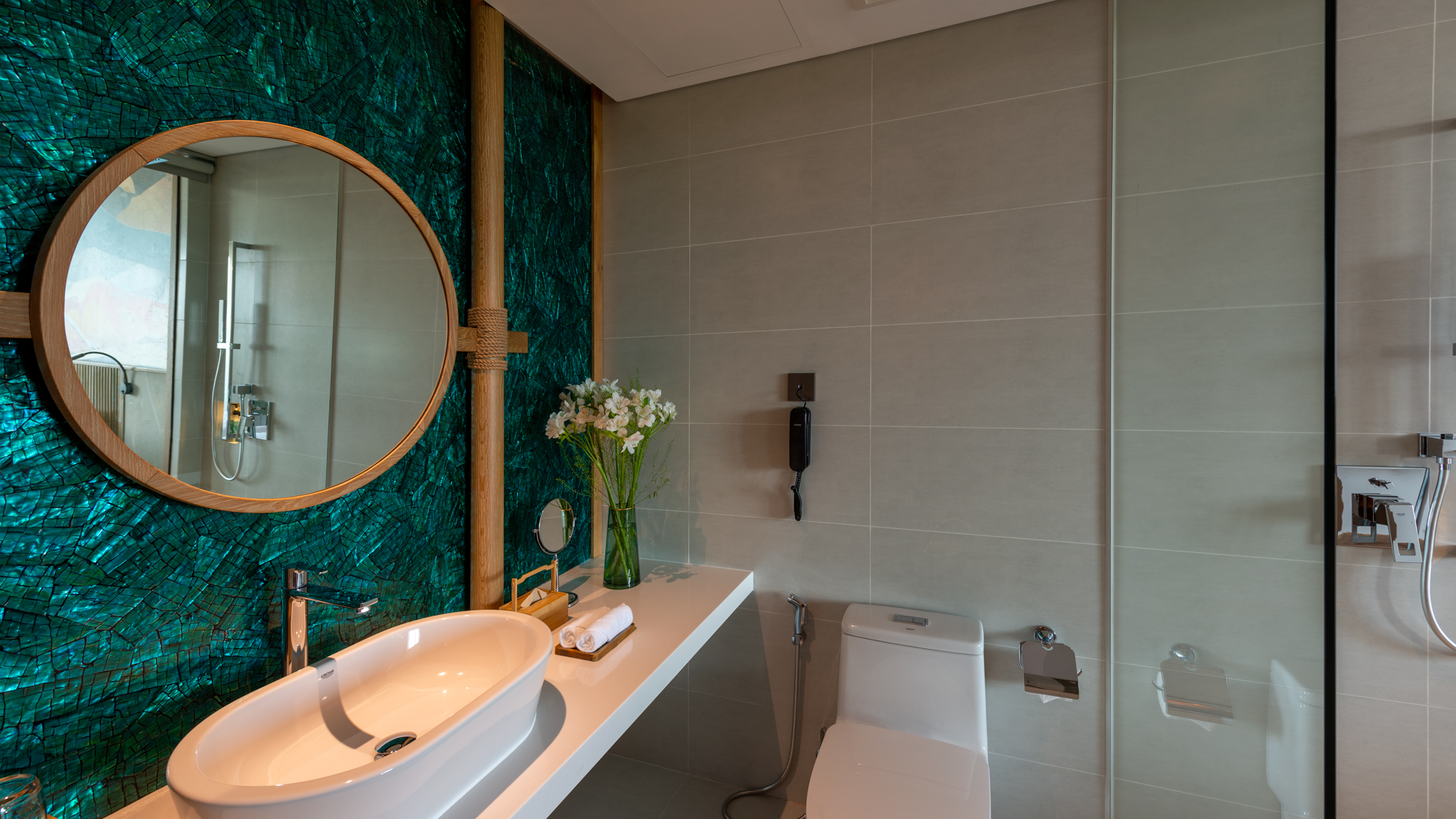 Twin Deluxe Two Beds