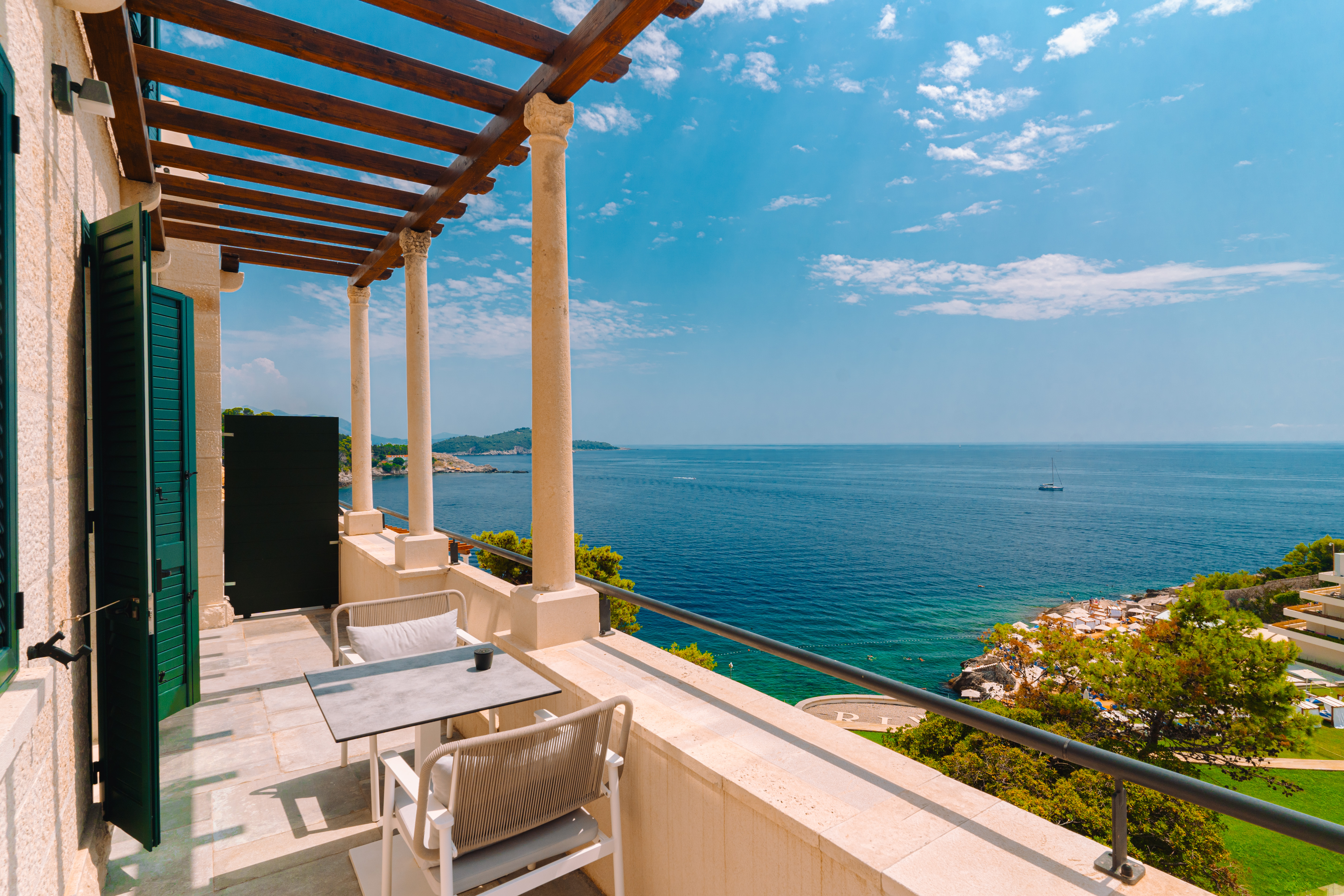 Double or Twin Superior Sea View