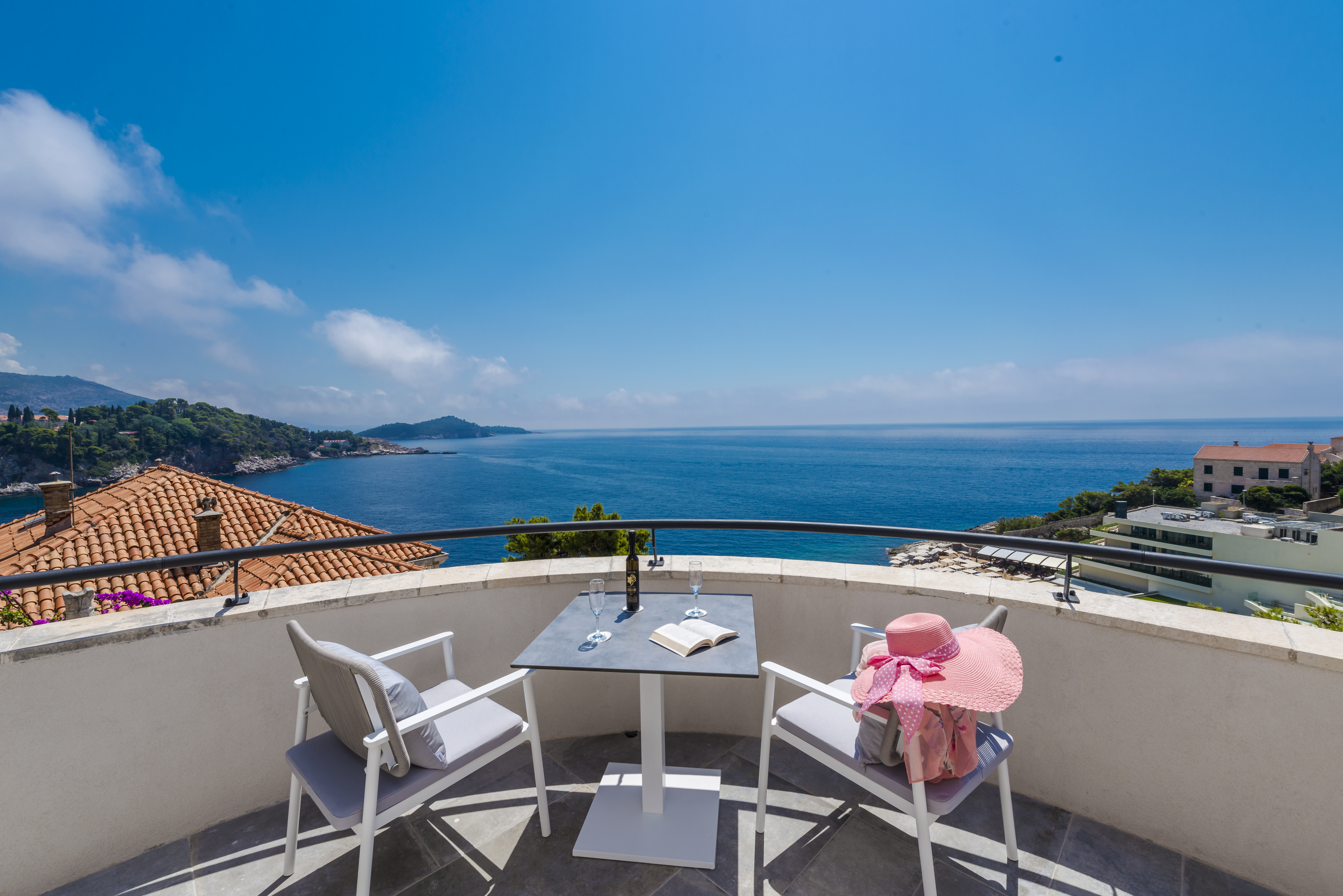 Double or Twin Superior Sea View