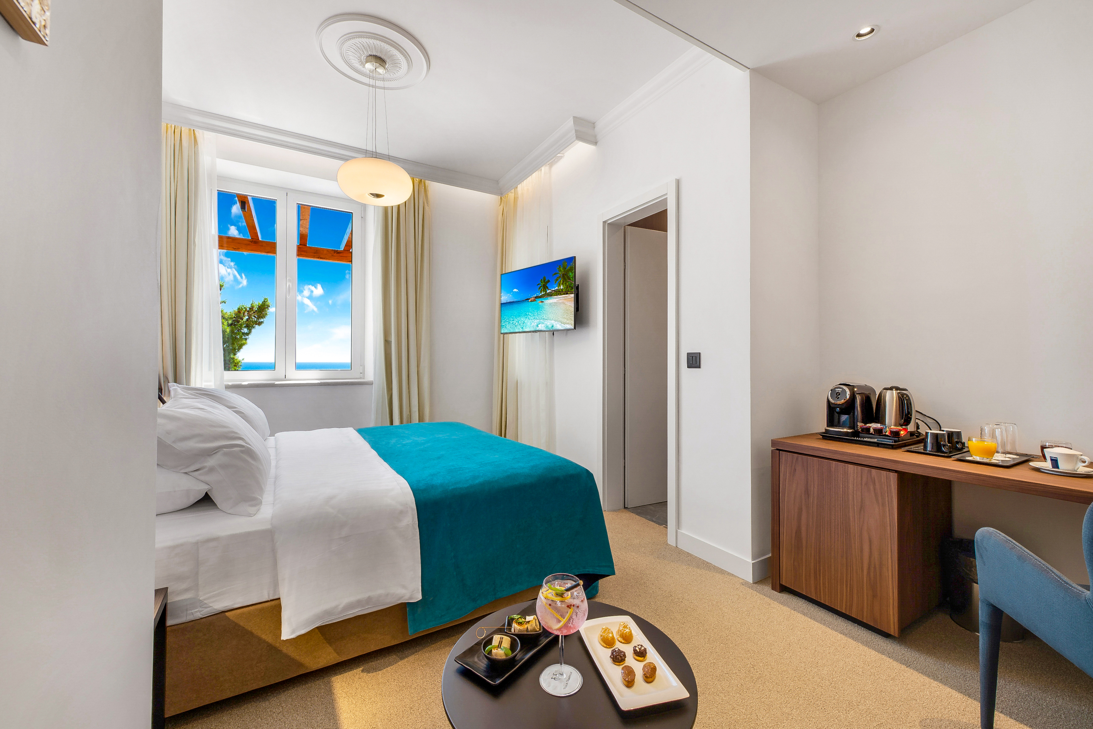 Double or Twin Sea View