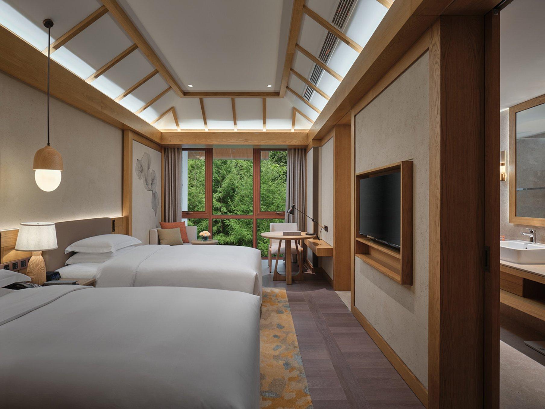 Double Accessible with Views