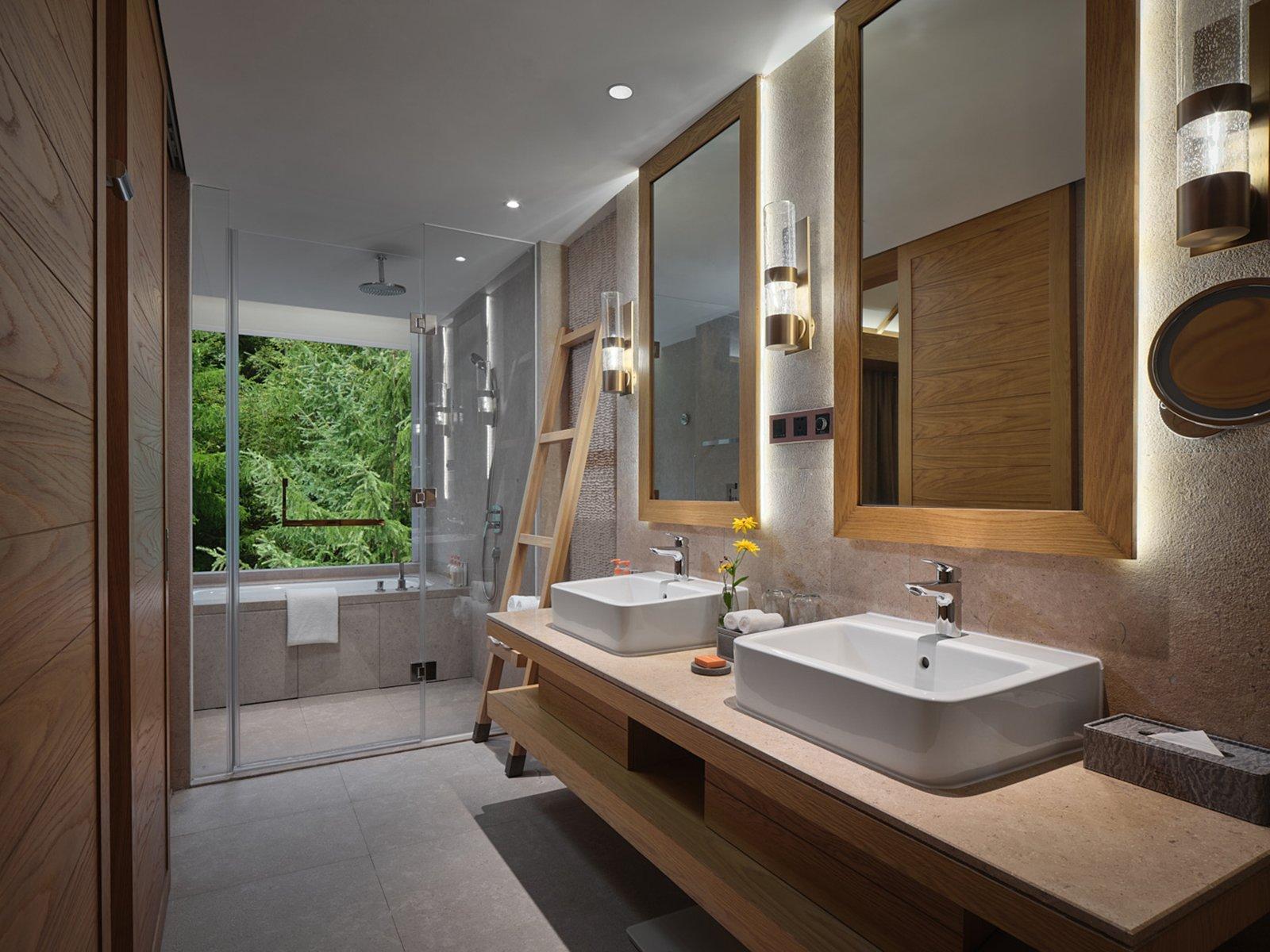 Double Accessible with Views