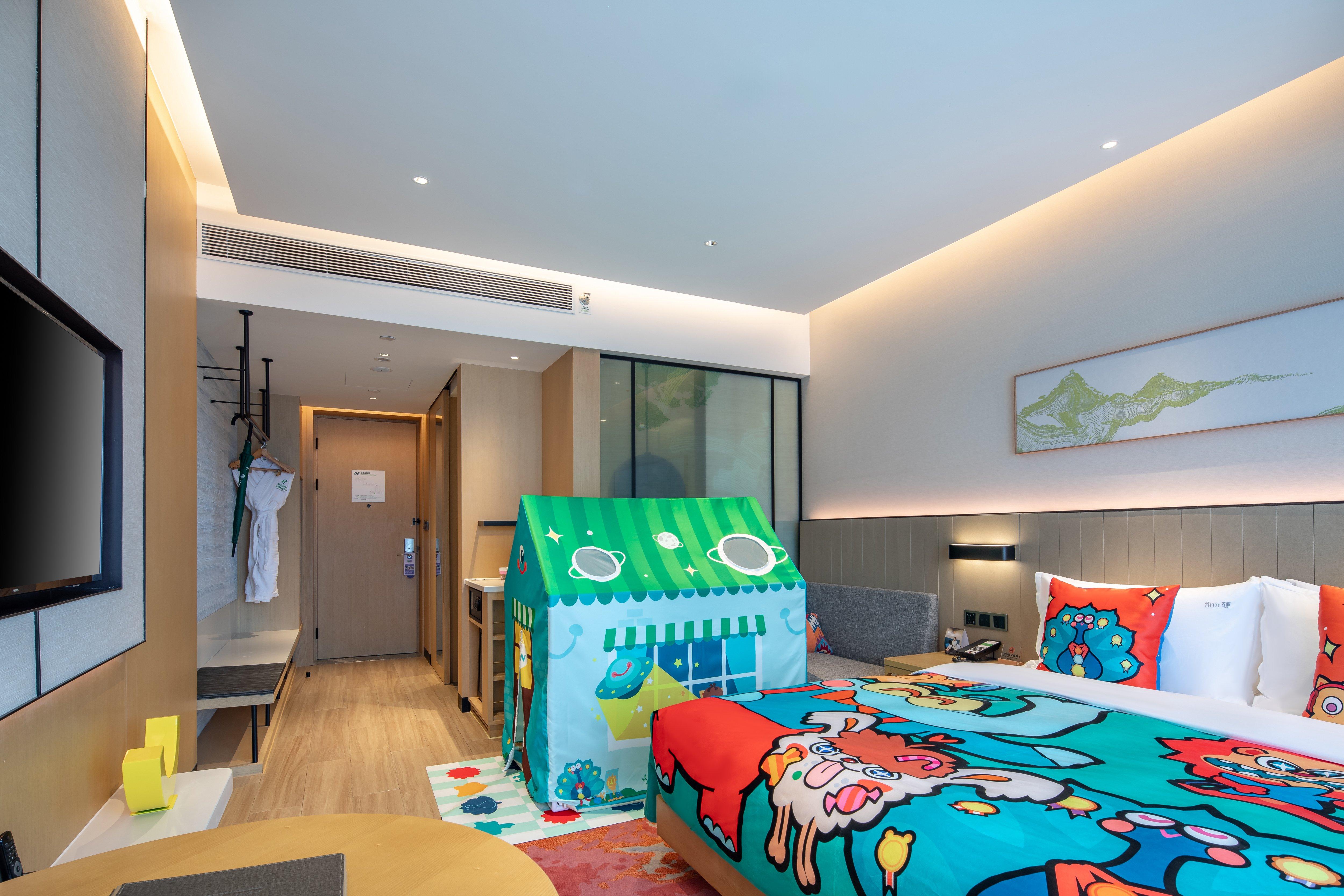 Double King Size Bed