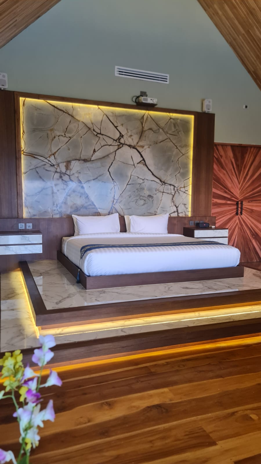 Suite One Bedroom One Bathroom