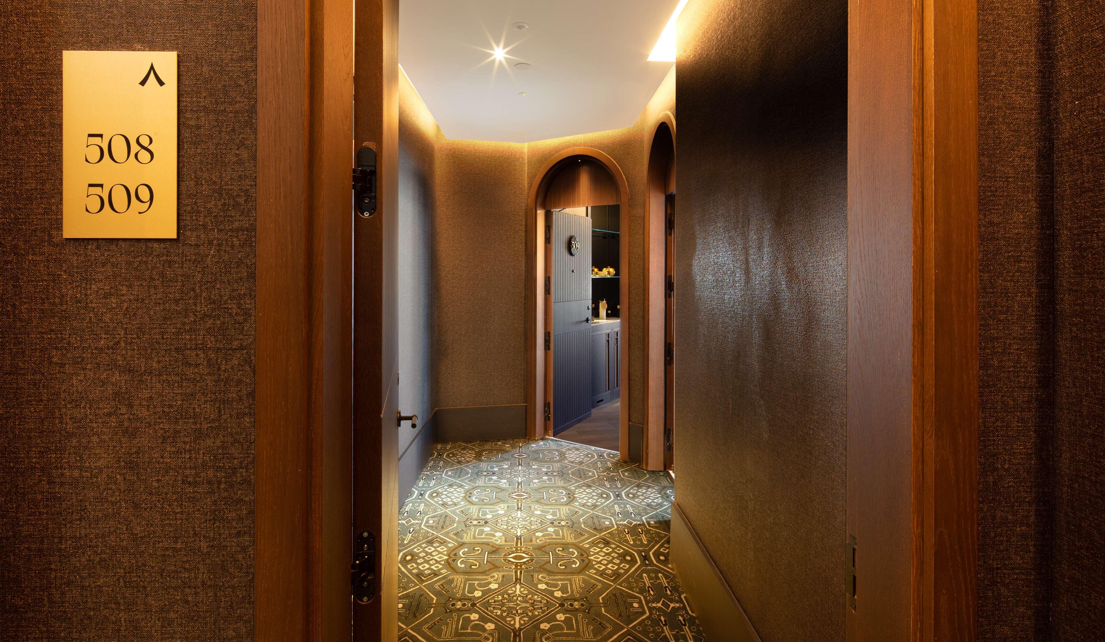 Suite Connecting Room