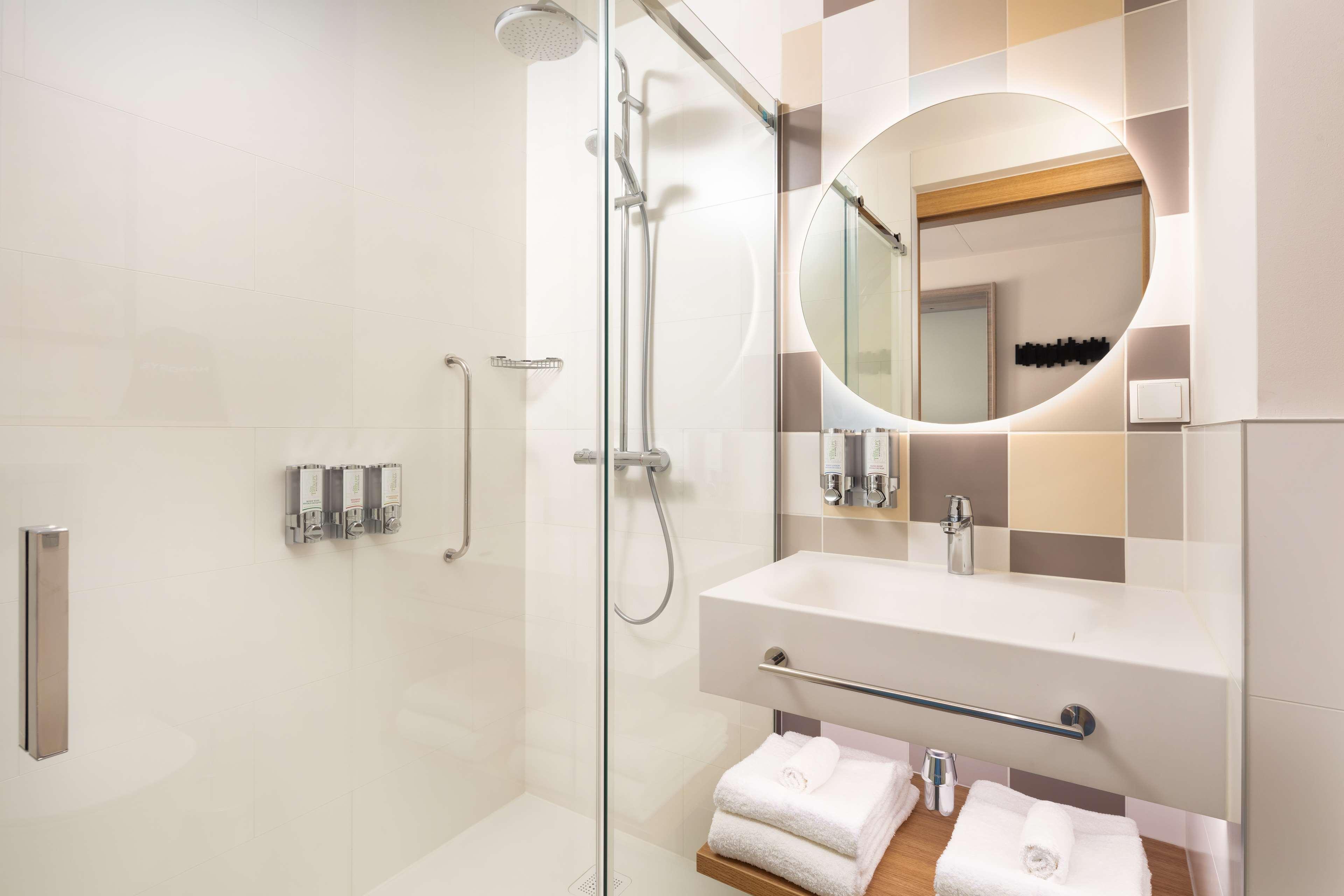 Double Accessible-queen Size Bed