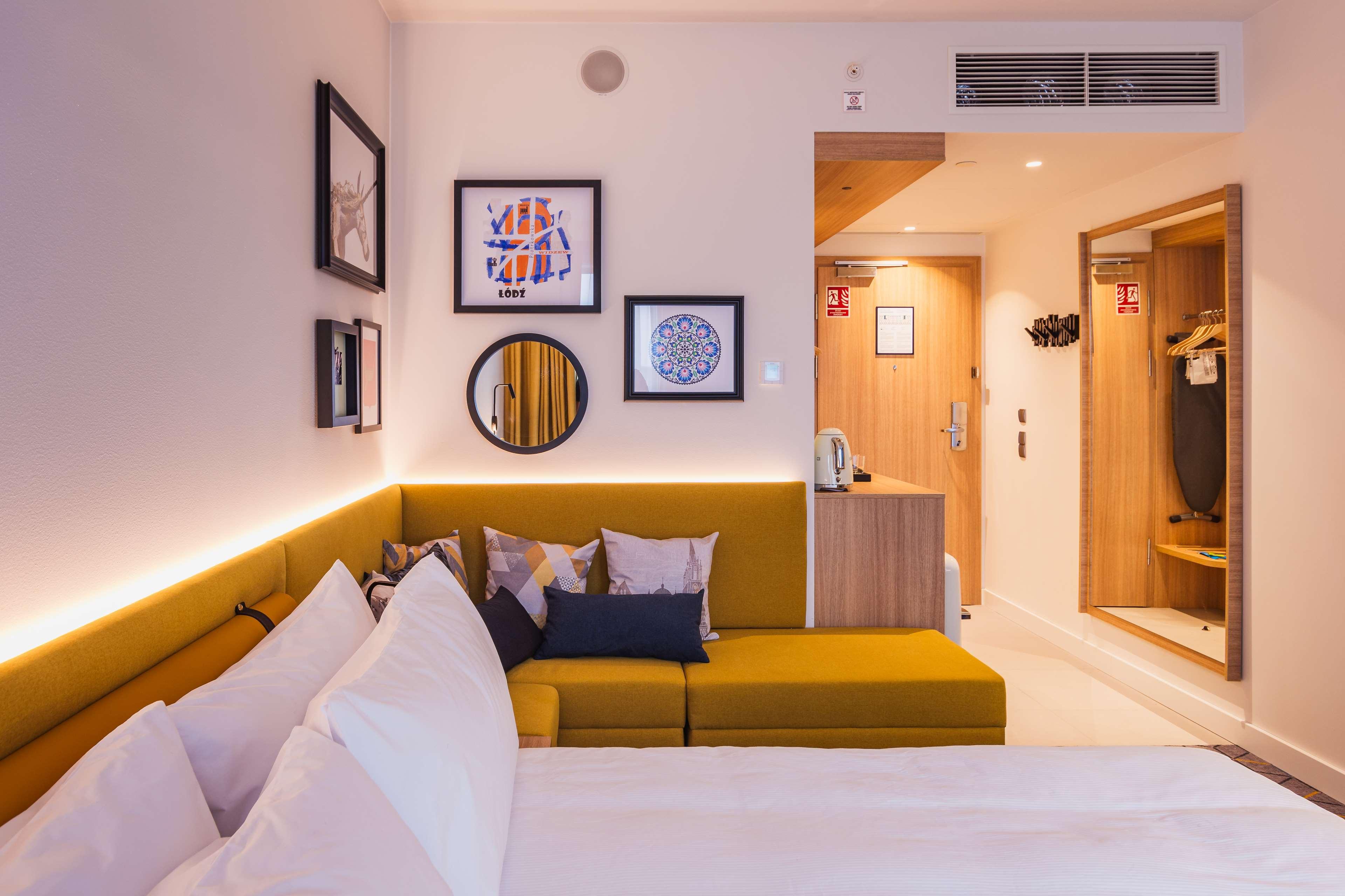 Double Accessible-queen Size Bed