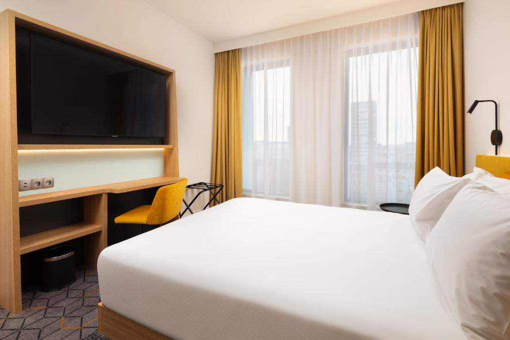 Double King Size Bed