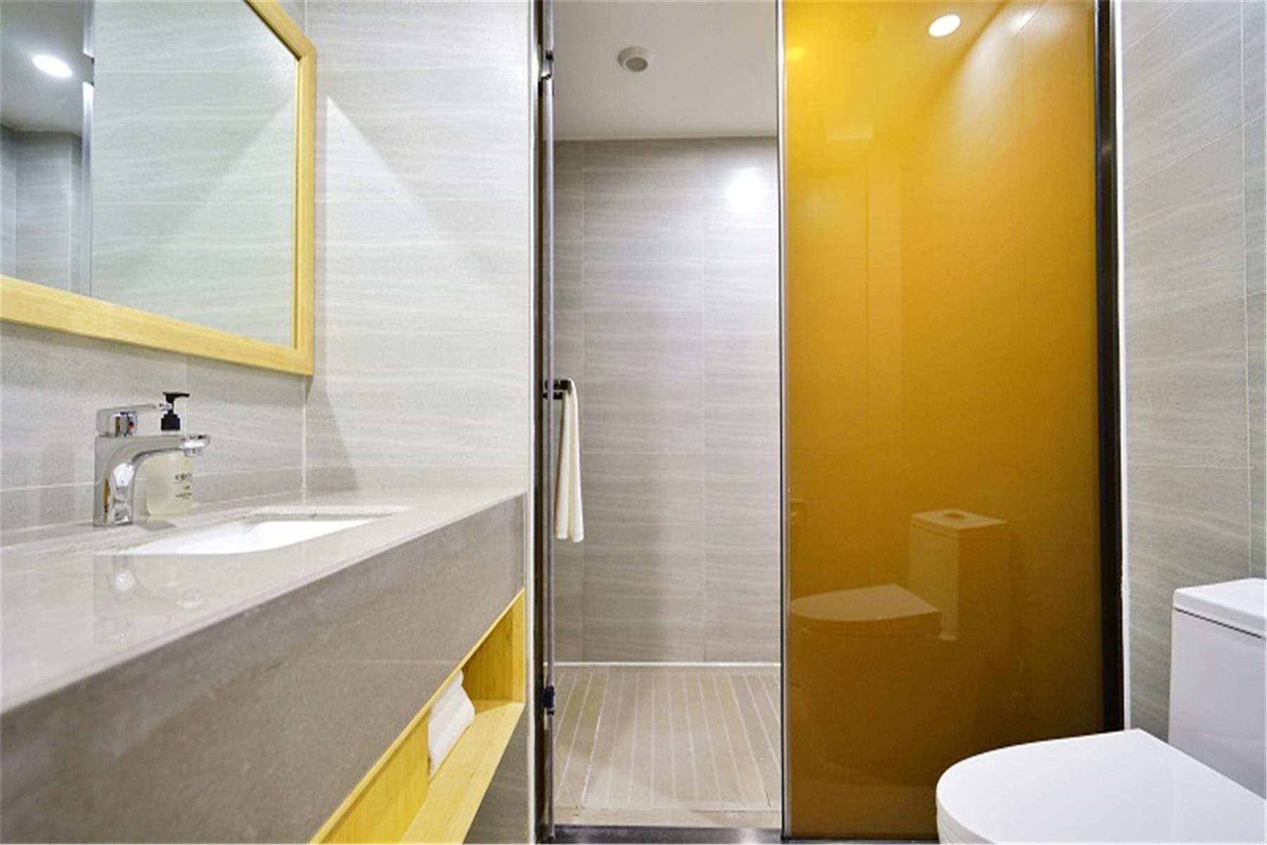 Family Room Superior