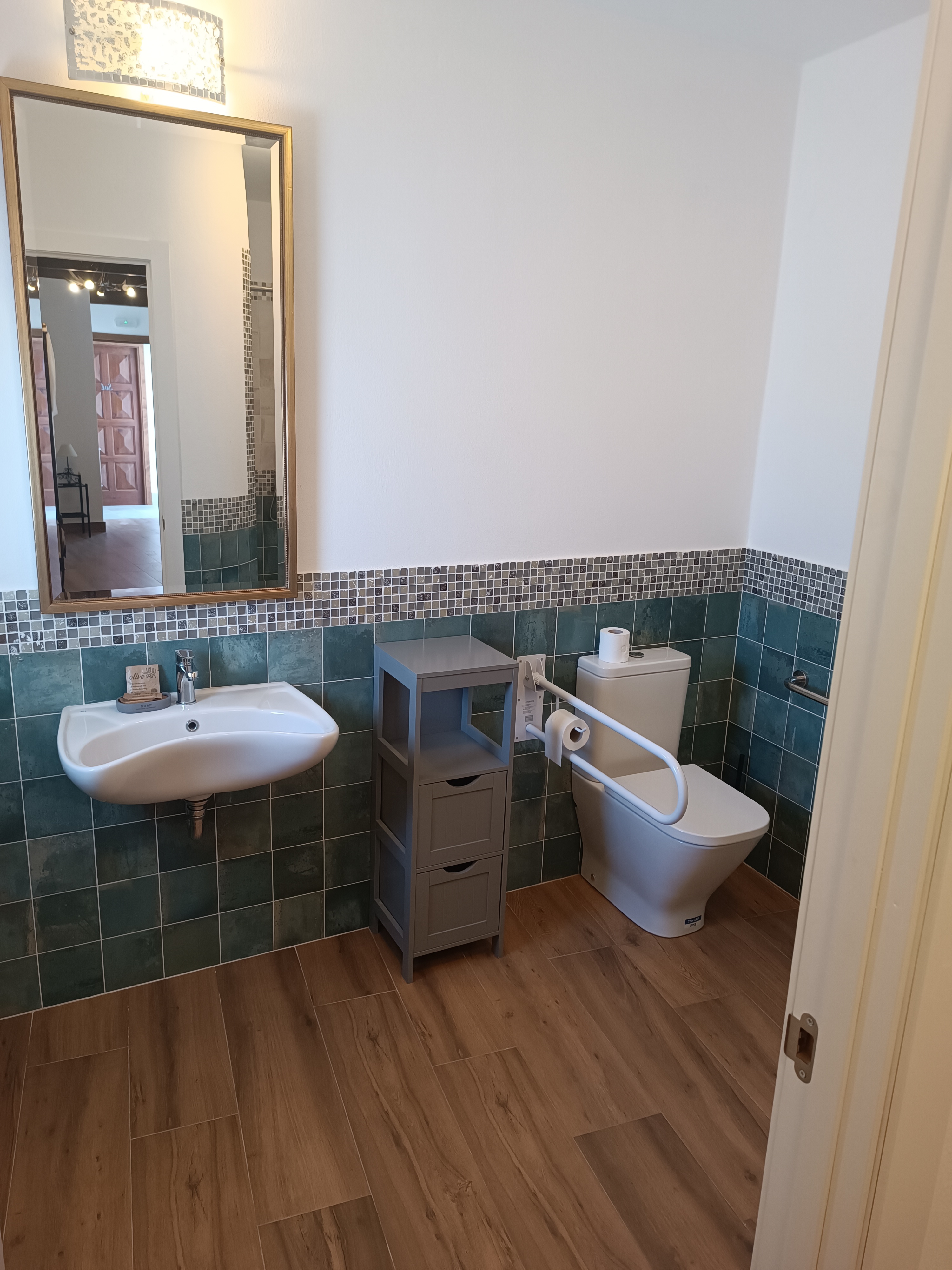 Twin Deluxe Two Beds