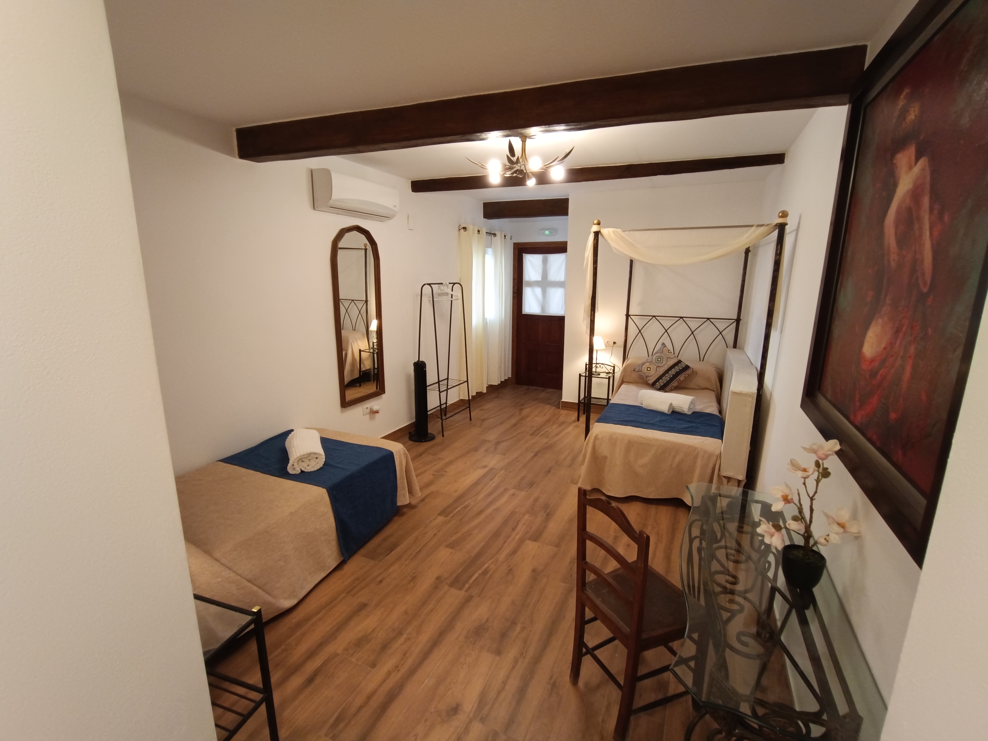 Twin Deluxe Two Beds