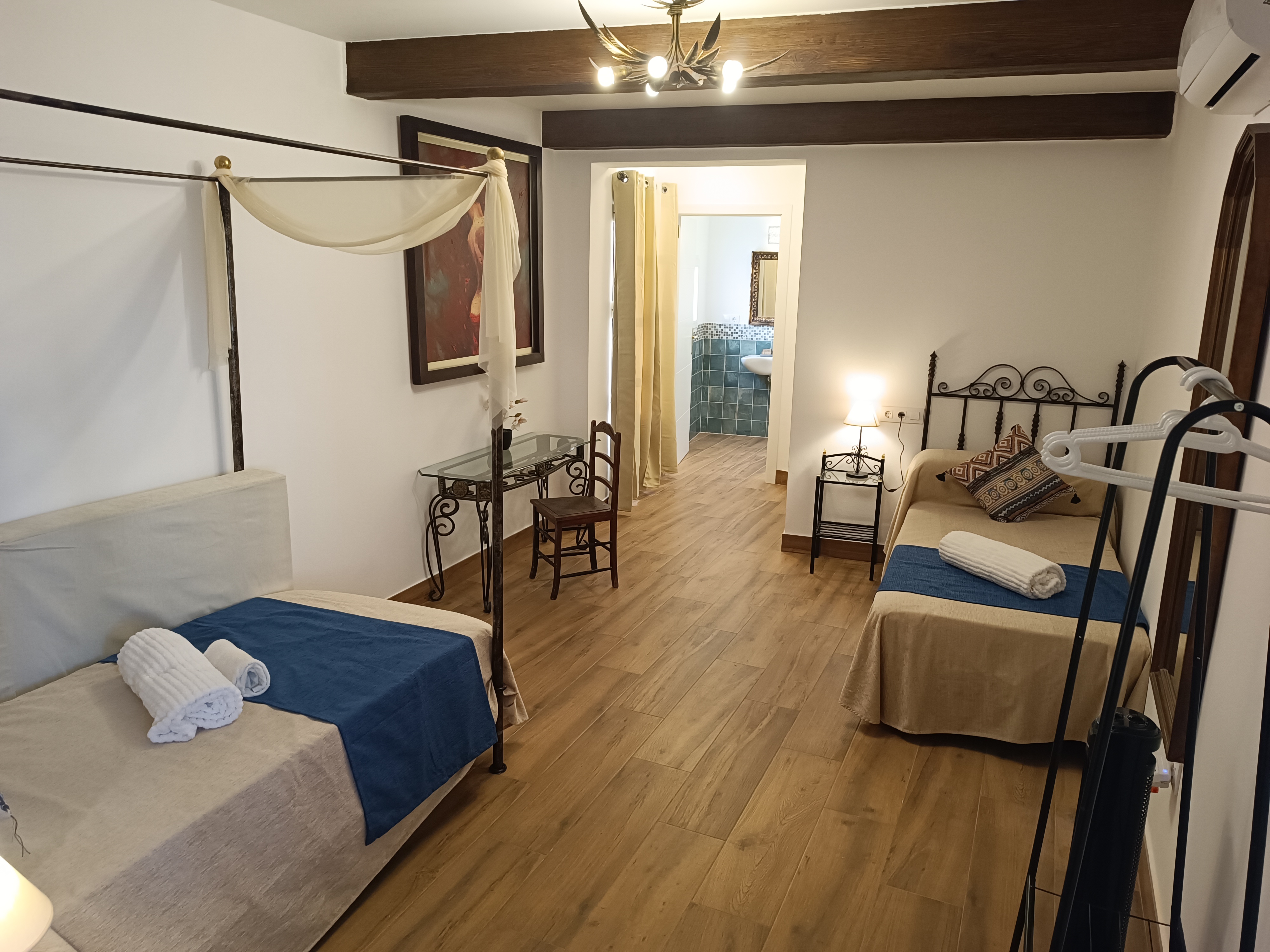 Twin Deluxe Two Beds