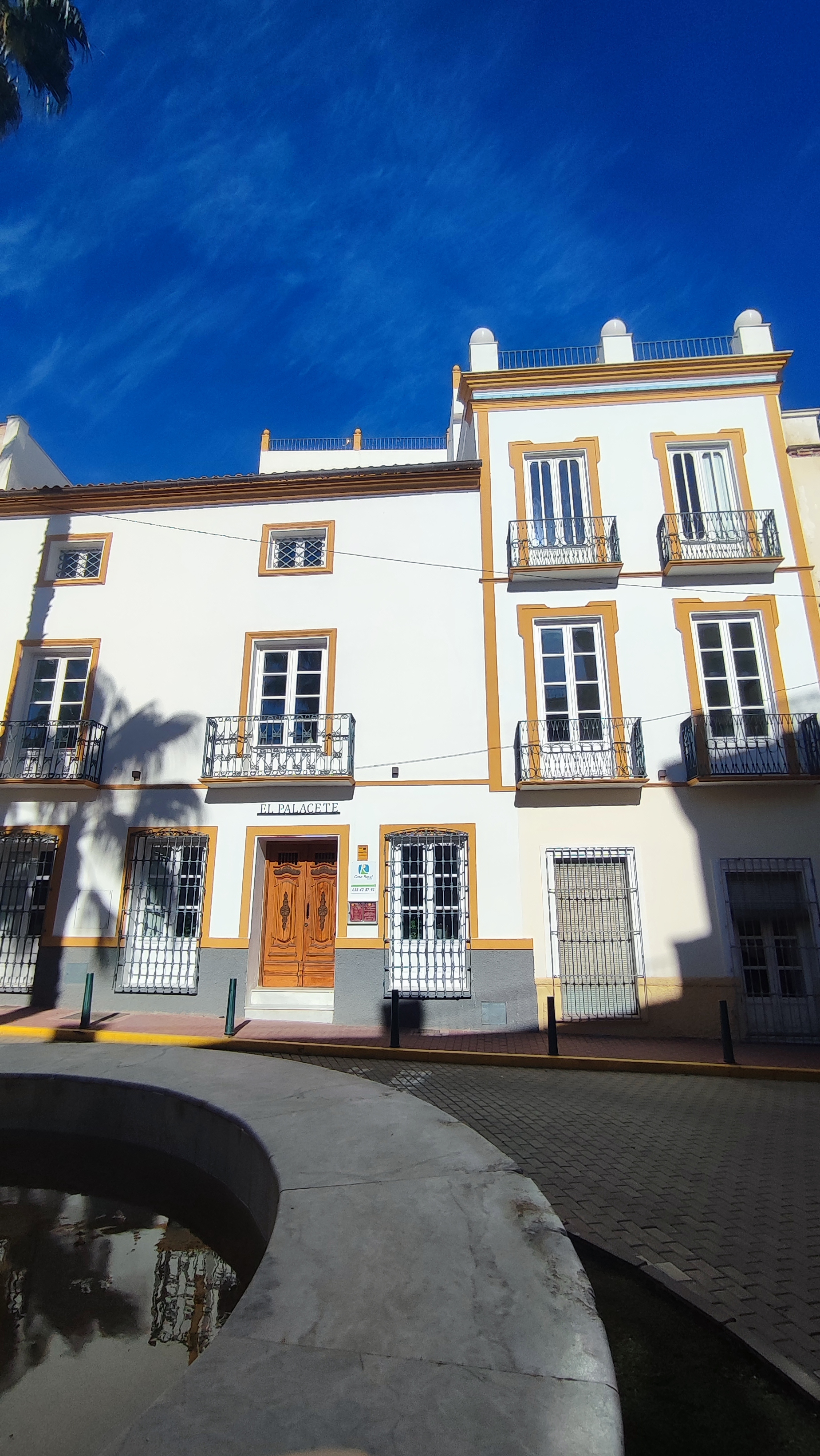 Double Queen Size Bed