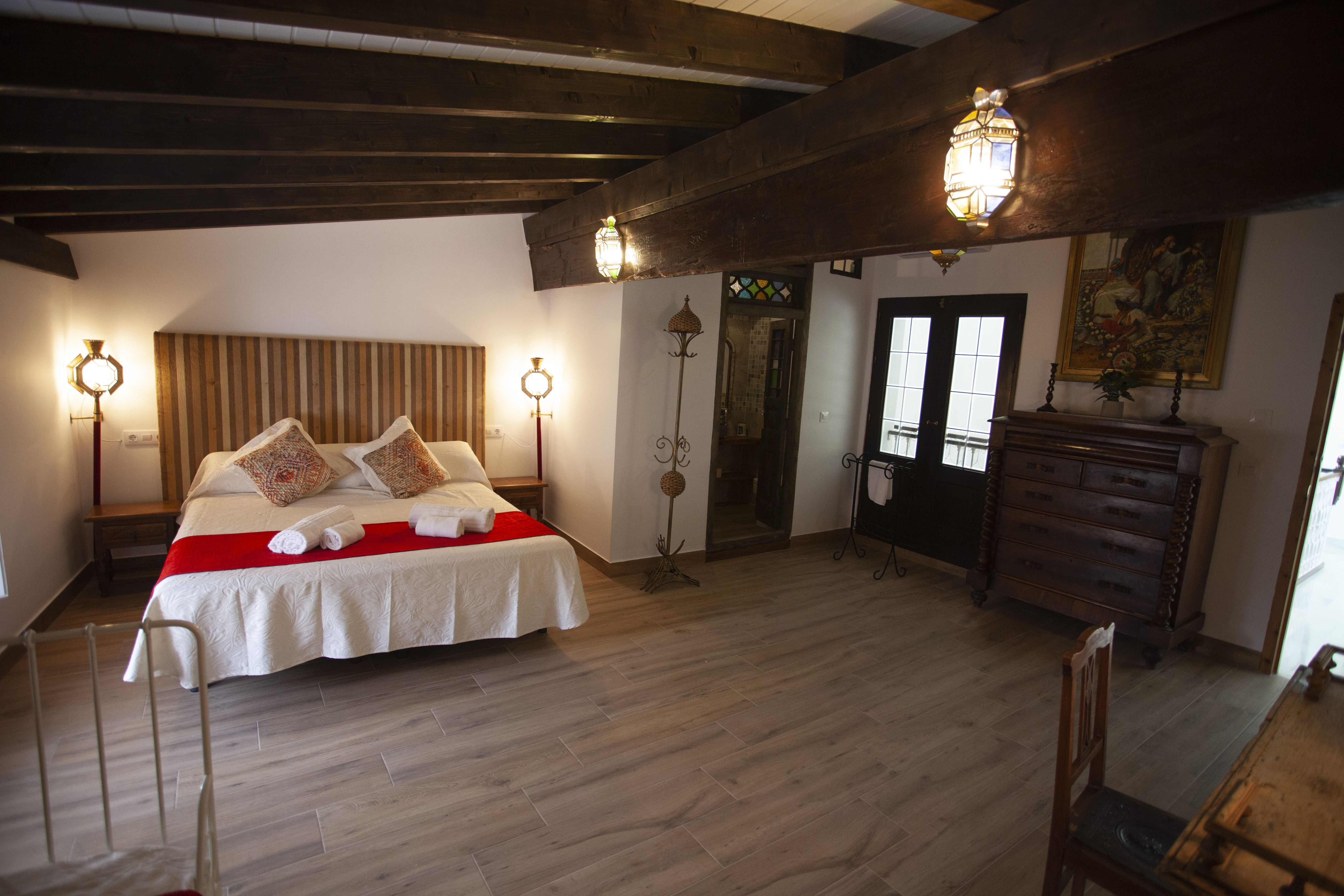 Triple Deluxe King Bed