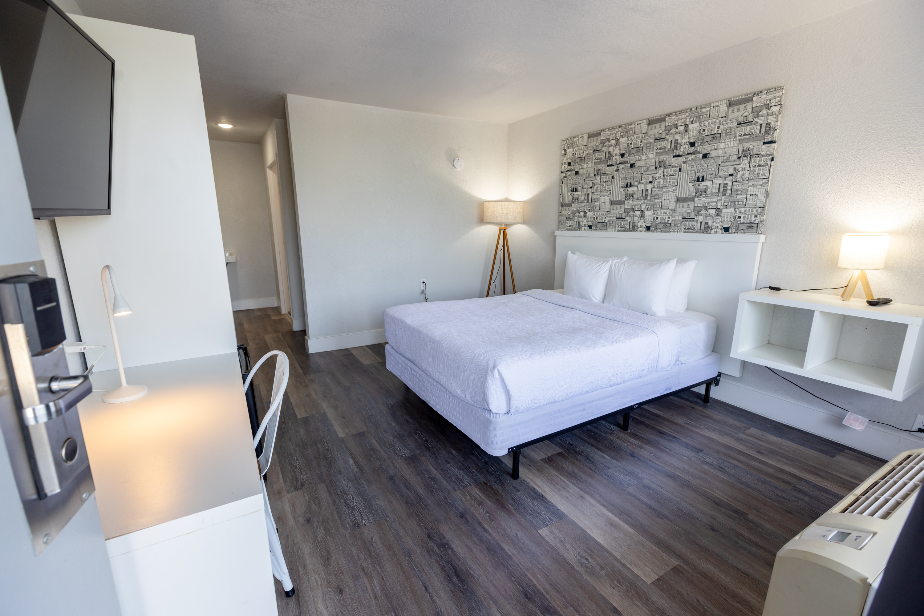 Double Deluxe One Bed