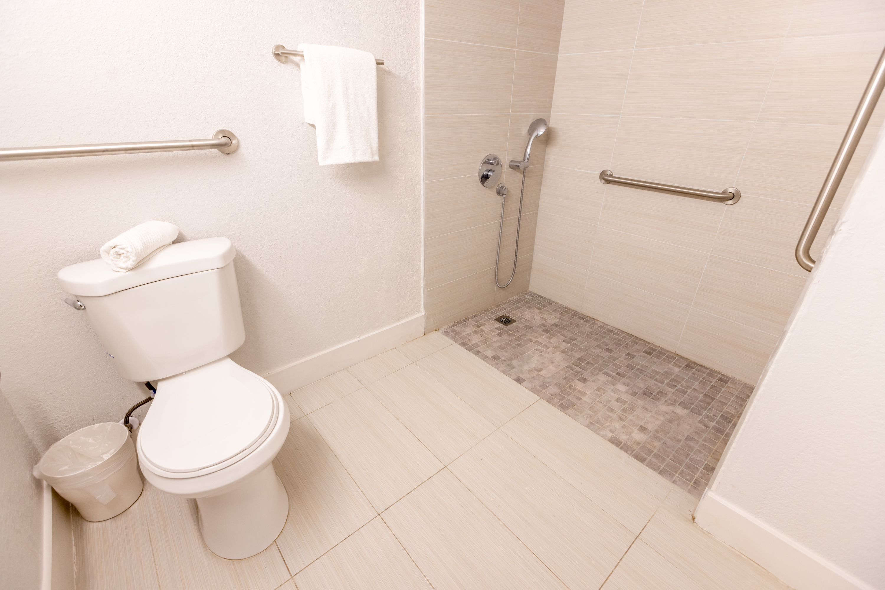 Double Deluxe One Bed