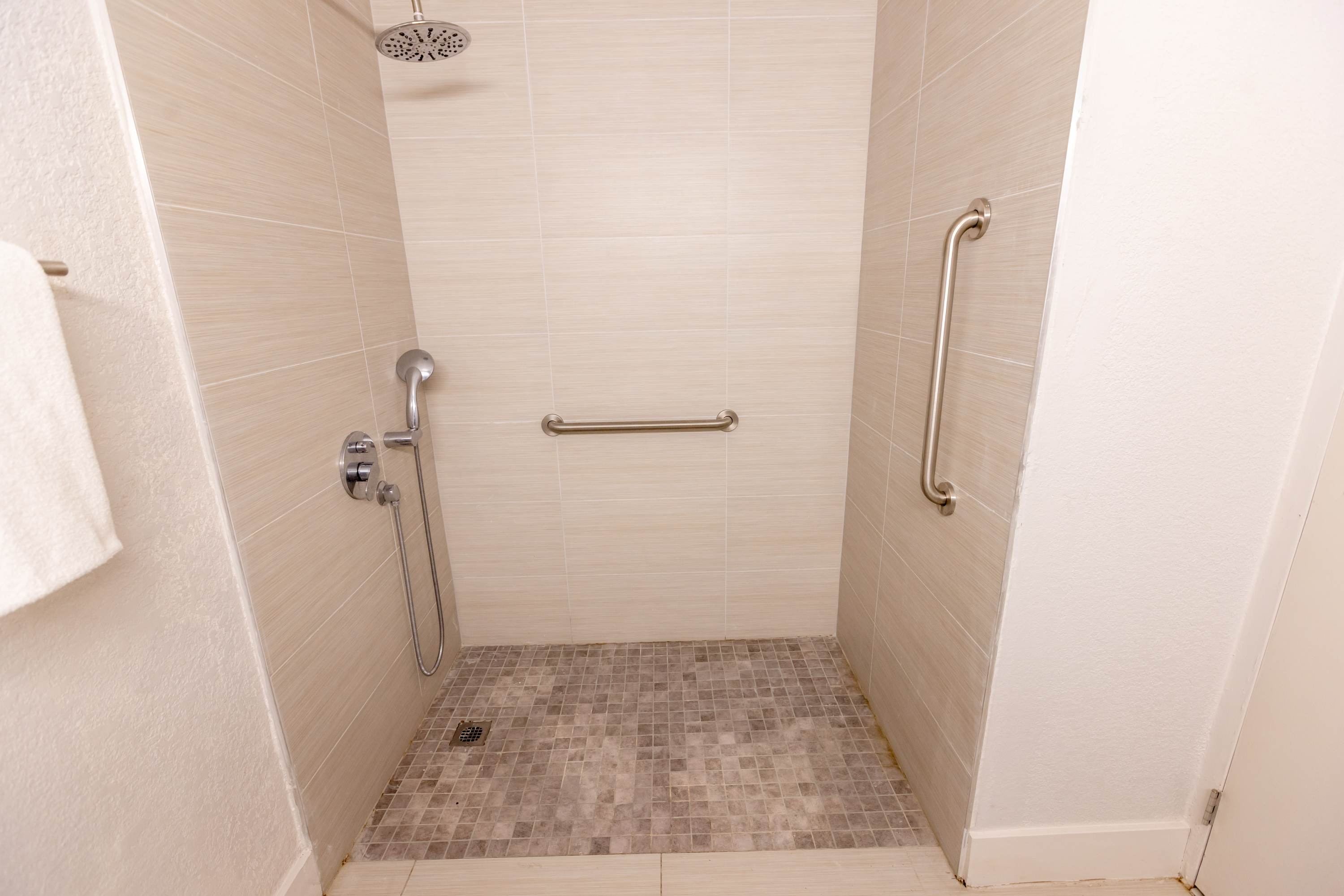 Double Deluxe One Bed