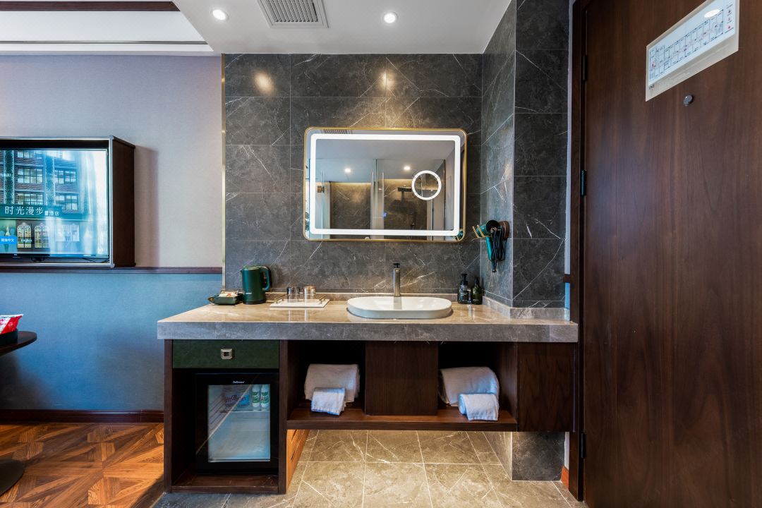 Double Queen Size Bed