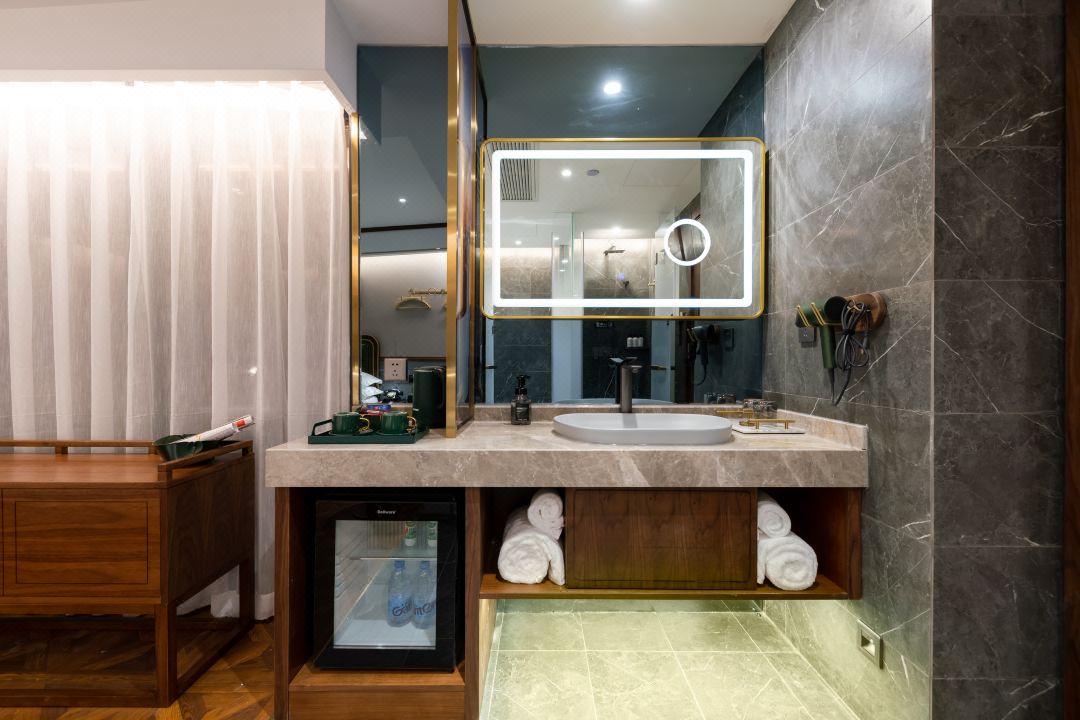 Double Superior Queen Bed