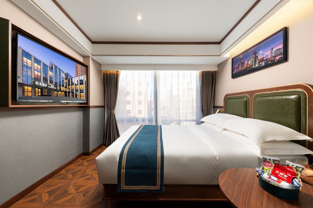 Double Queen Size Bed