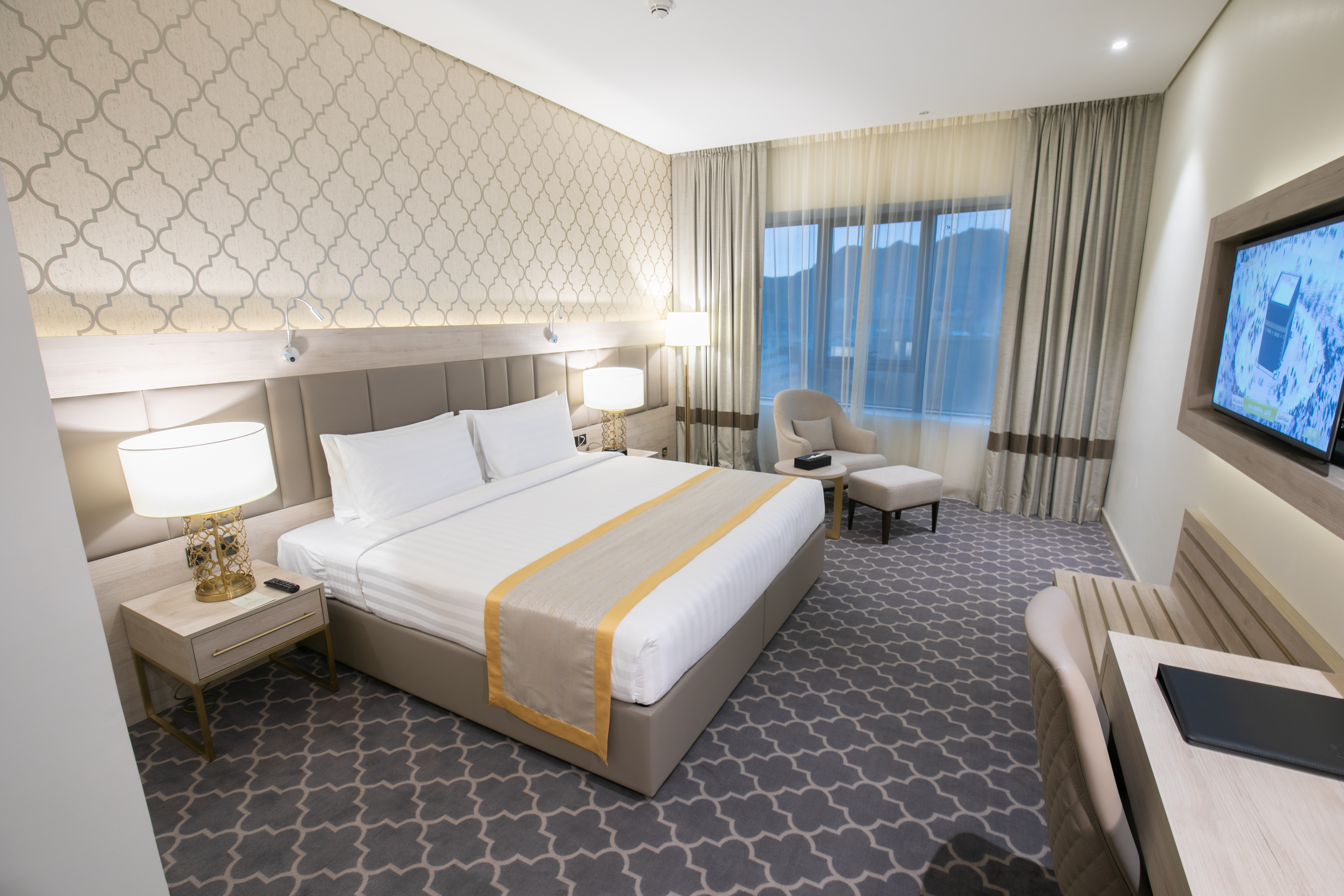 Double Superior King Bed