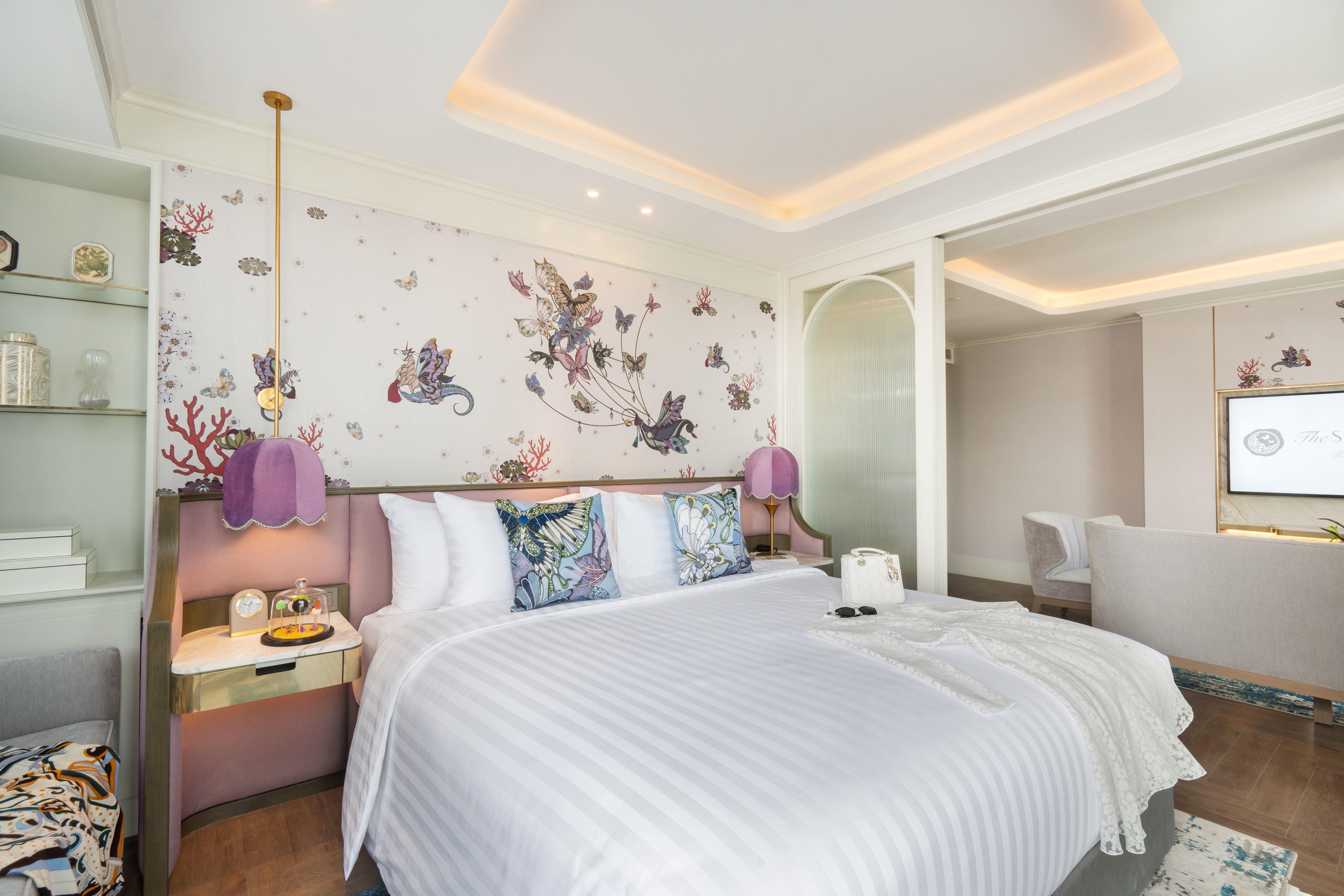 Suite One Bedroom with Views