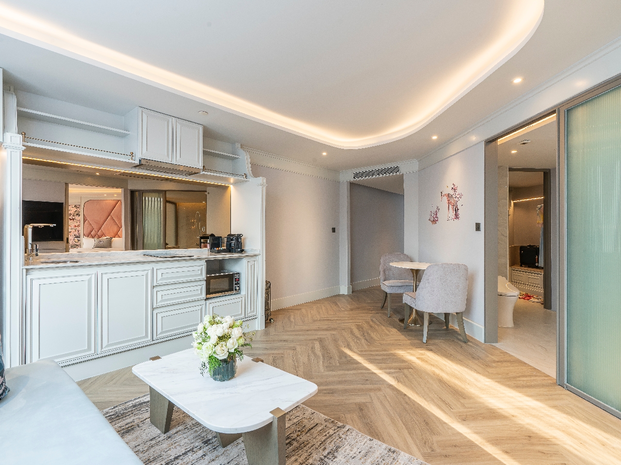 Suite Club with Views