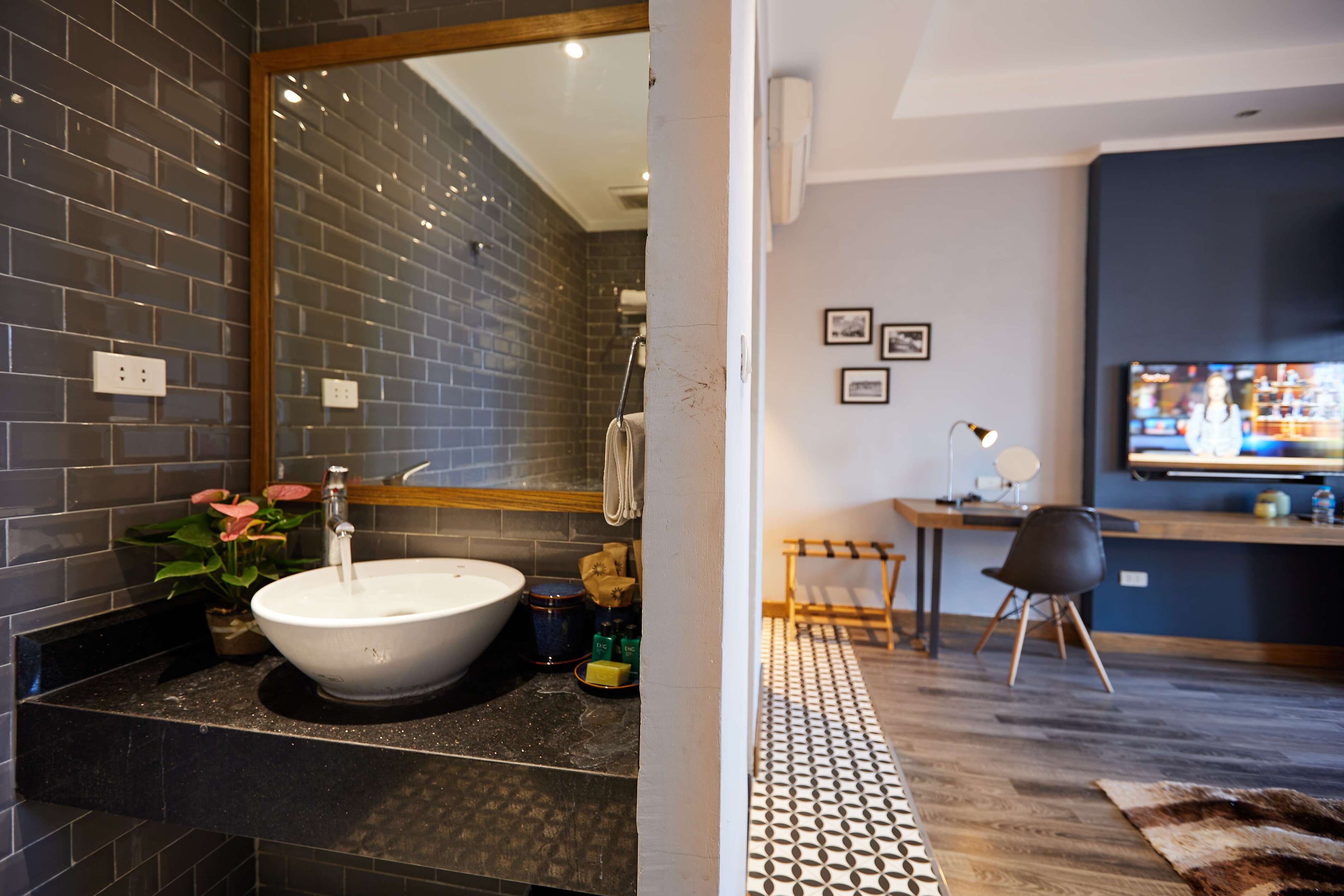 Family Room Two Bedrooms One Bathroom