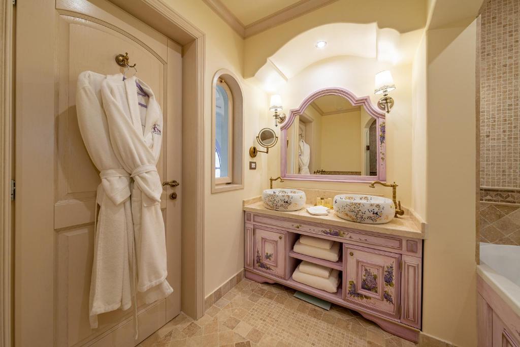 Junior Suite Deluxe Two Beds