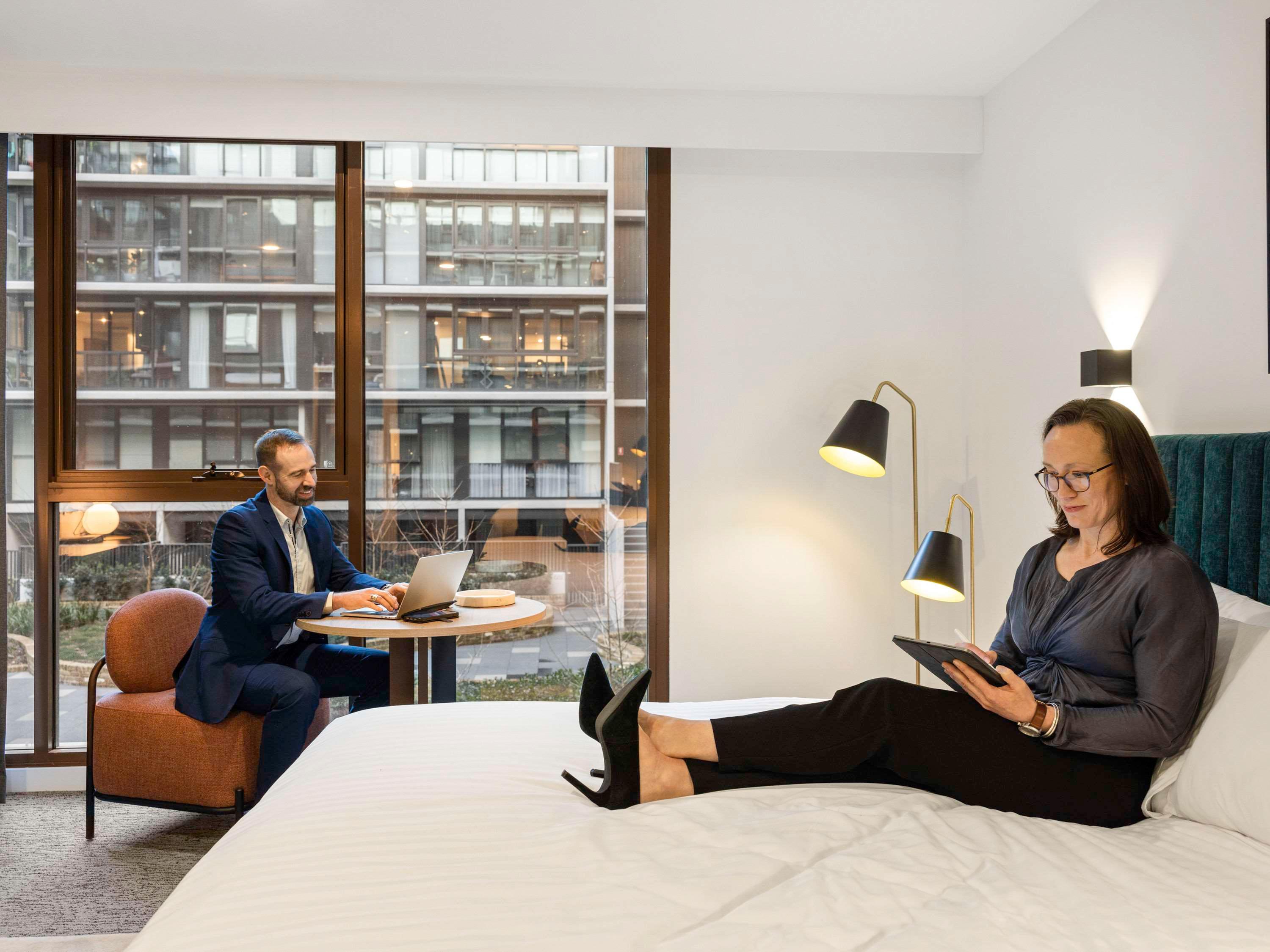 Studio King Size Bed