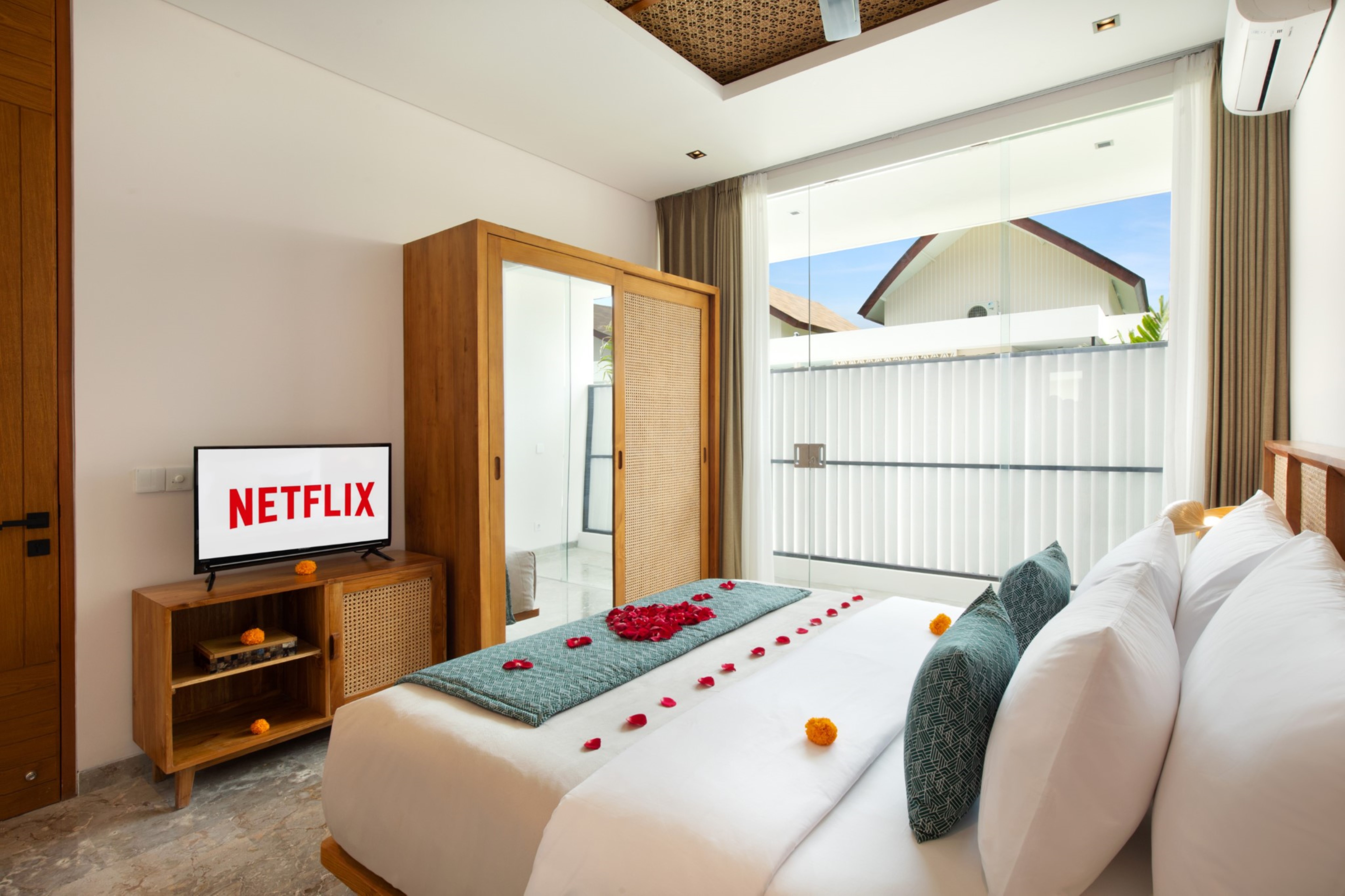 Villa Deluxe Three Bedroom