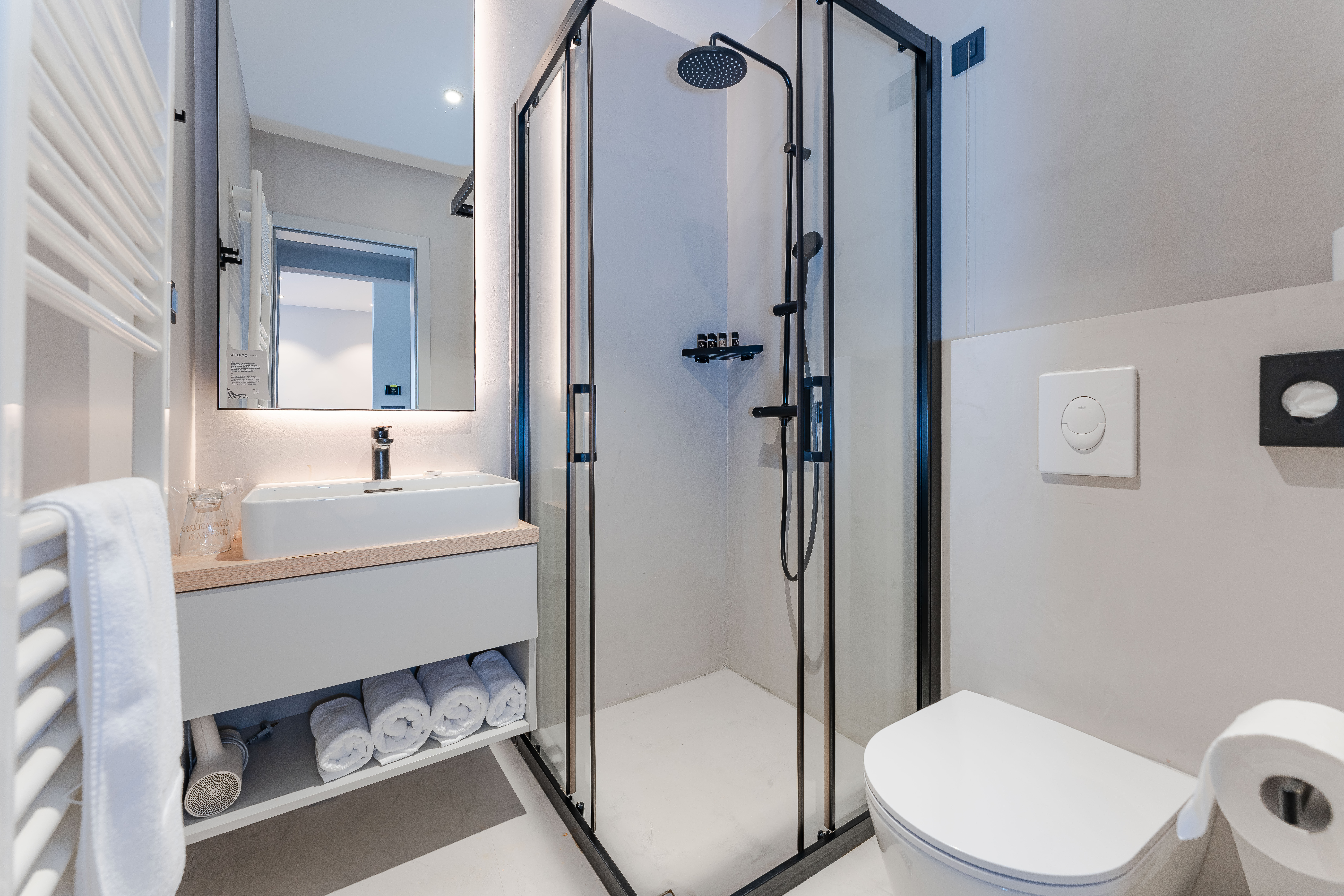 Double One Bedroom One Bathroom